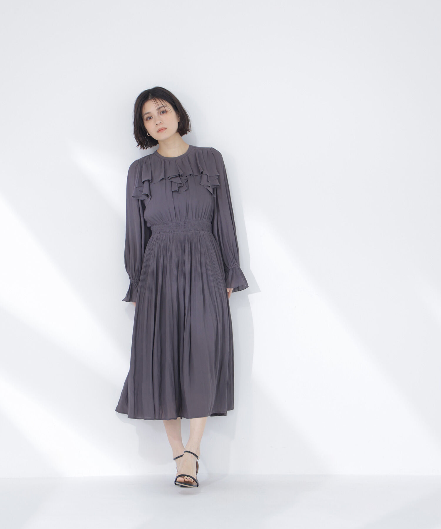  「ラッフルデザインワンピース」|ワンピース|