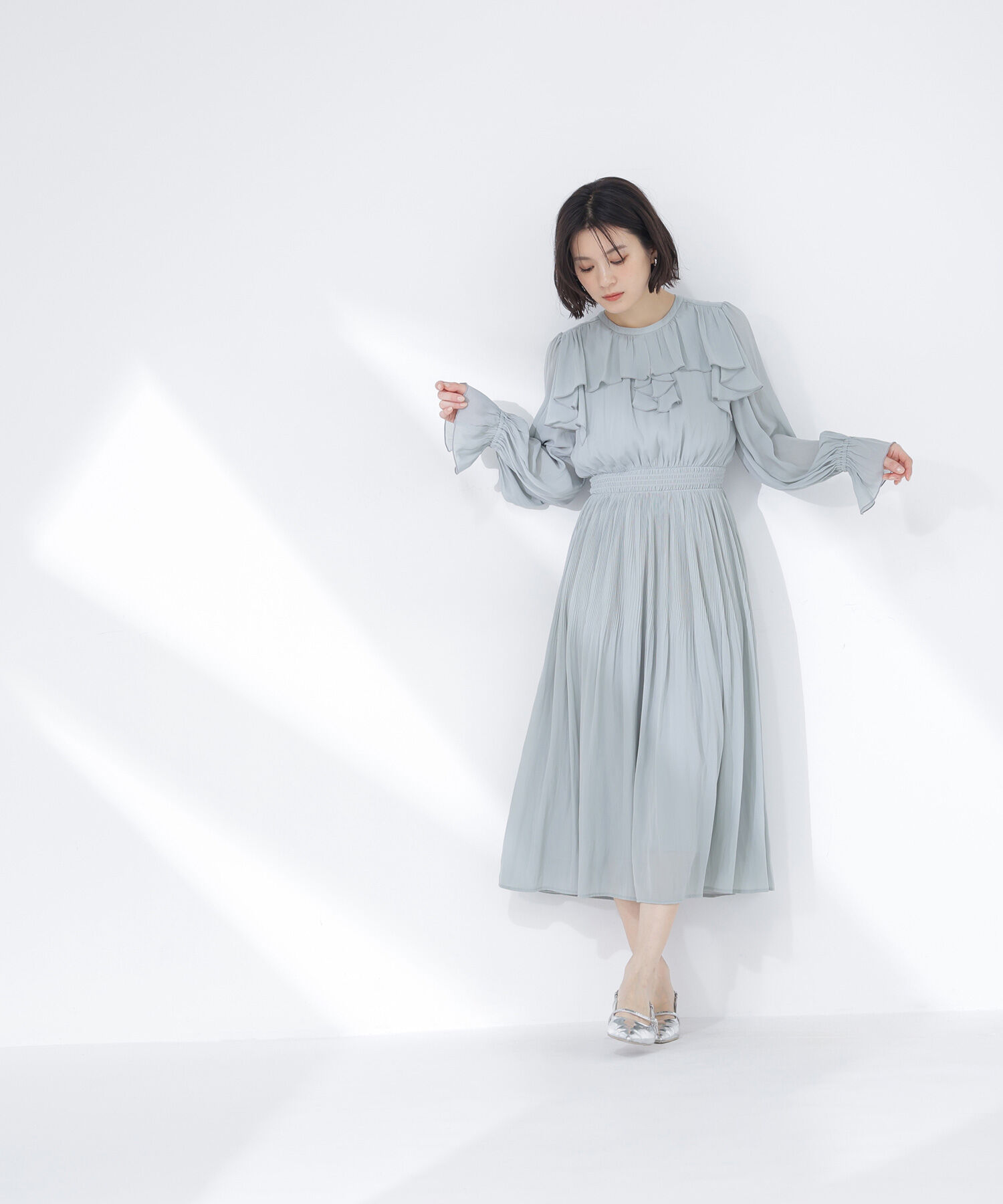  「ラッフルデザインワンピース」|ワンピース|