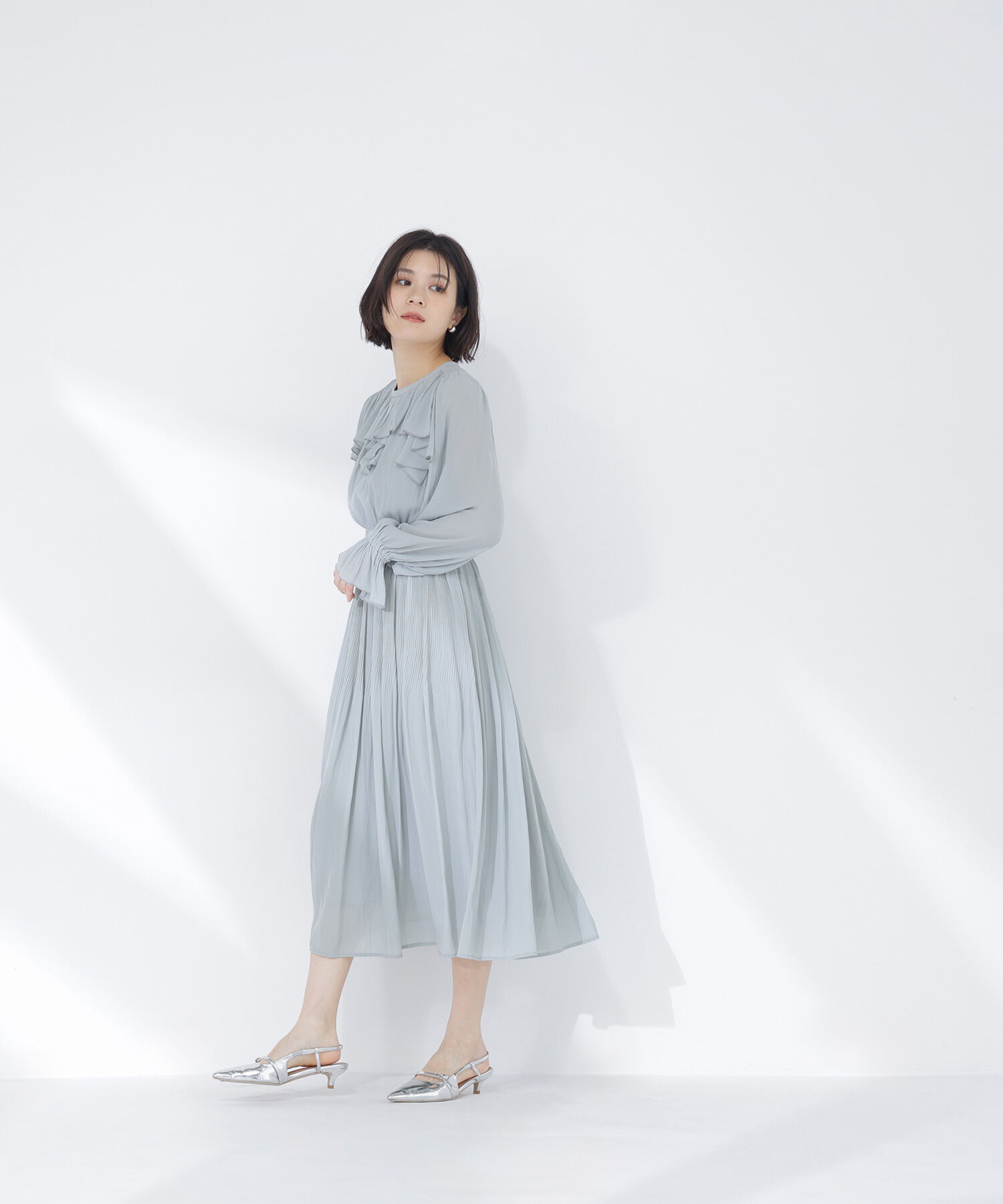  「ラッフルデザインワンピース」|ワンピース|