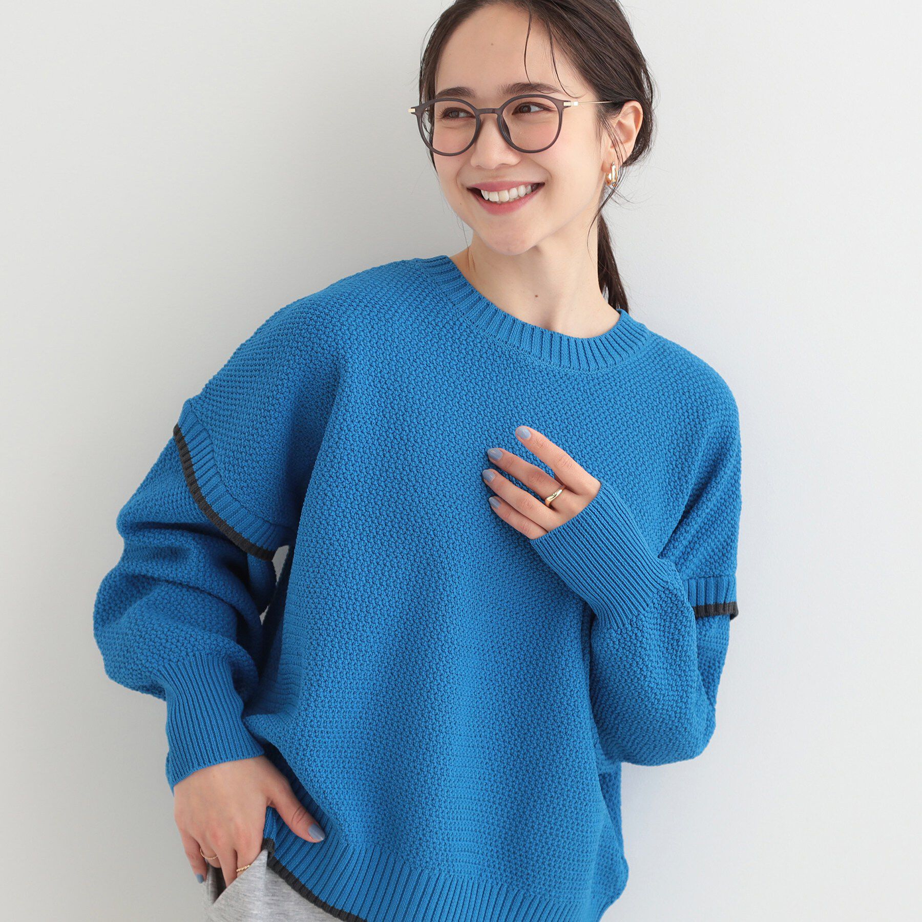 SHOO･LA･RUE「【前後2WAY/S-LL】体型カバーもこなれ見えも叶う　ふんわりお袖の配色パイピングニット」|ニット・セーター|ブルー(092)