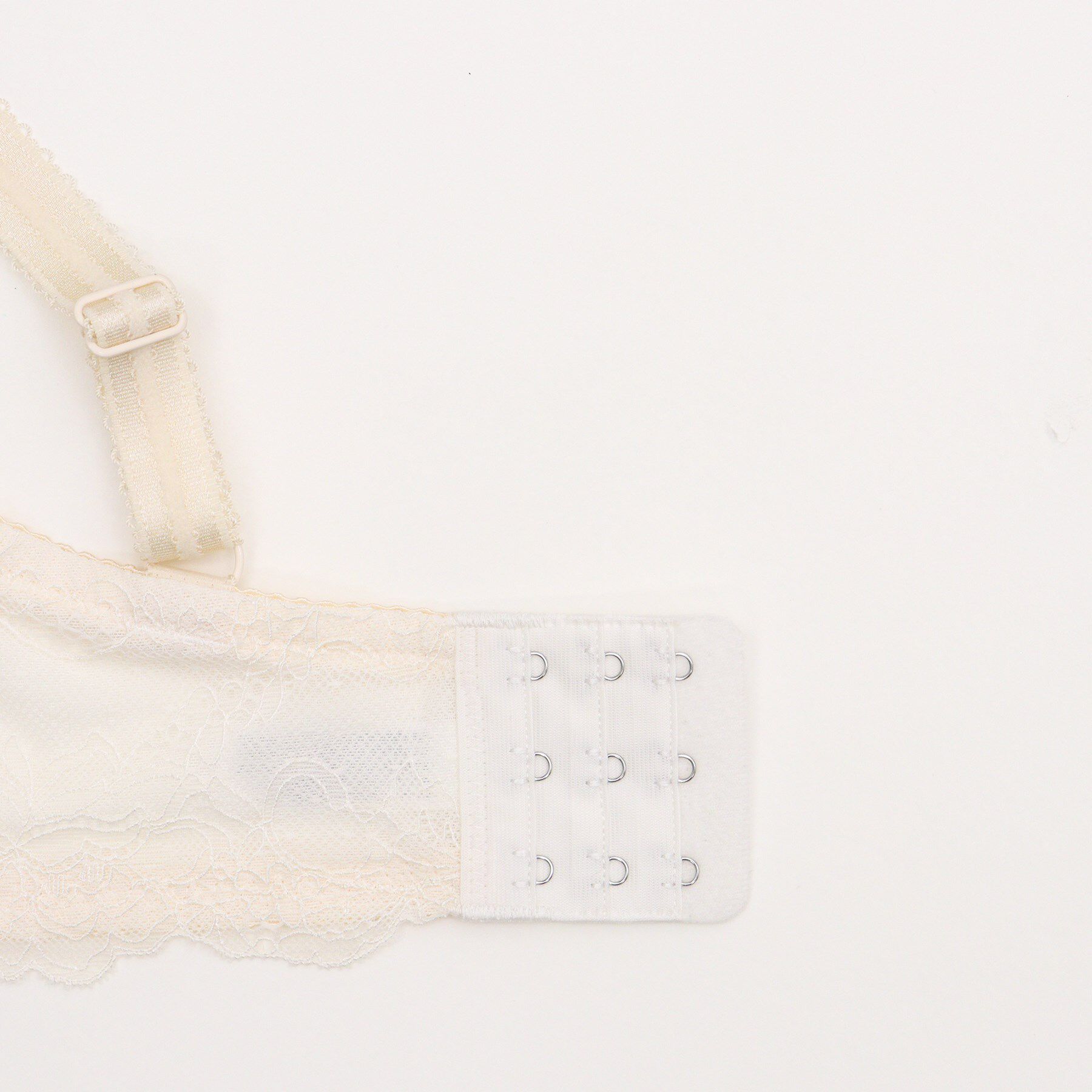 Risa Magli「セレスティナ ブラジャー (G-H) ＜V Make Type＞」|インナー|