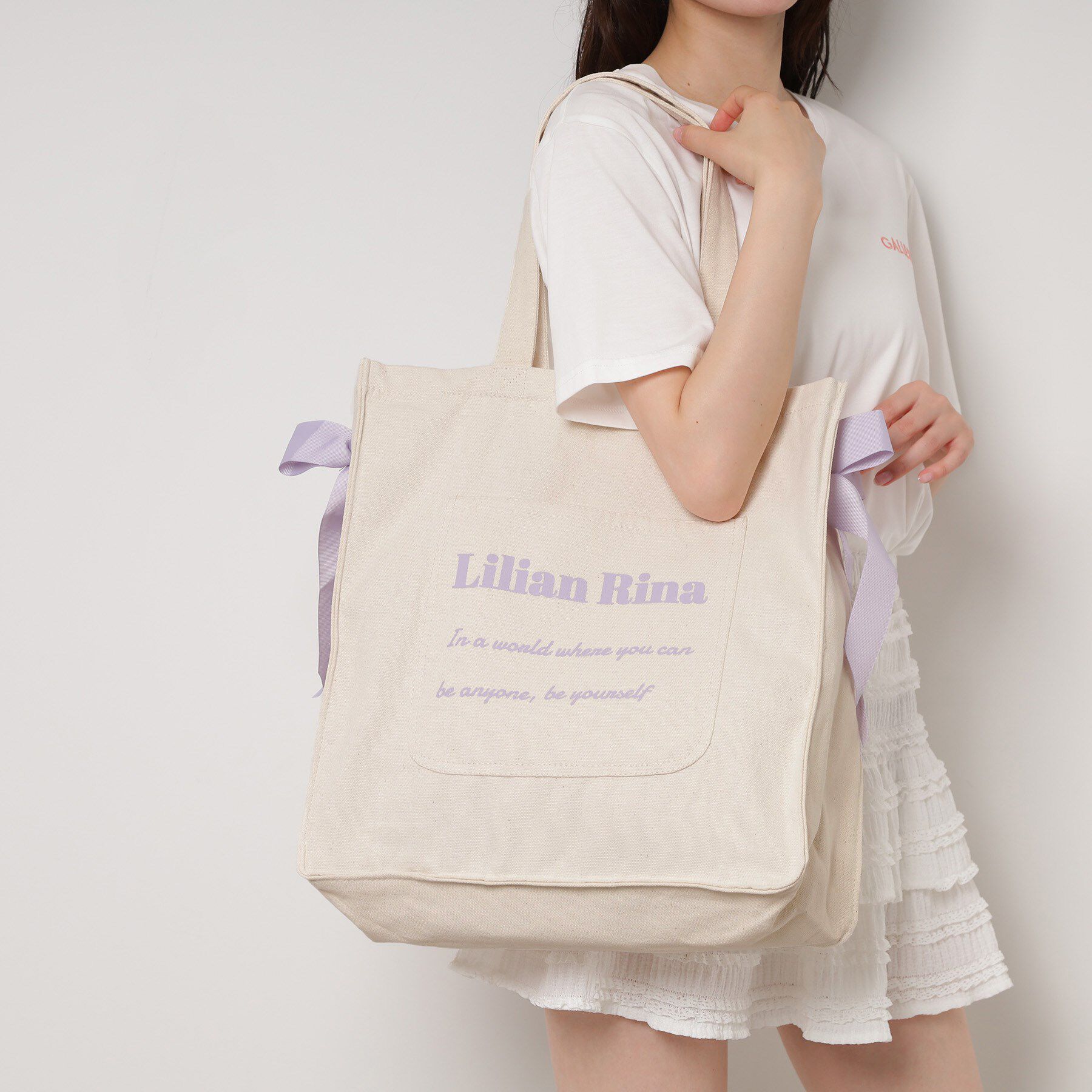 Ober Tashe「【新生活・新学期】推し活にもぴったり！リリアンリーナサイドリボントートバッグ」|トートバッグ|
