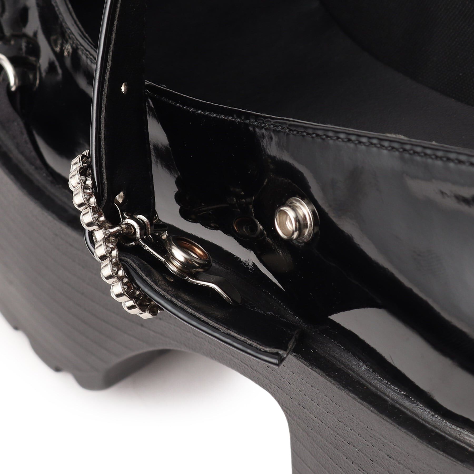 csT&P「厚底ハート付きチェーンパンプス 24SS」|パンプス|