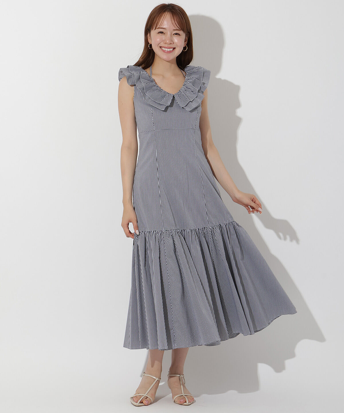 アンドクチュール「ギンガムフリルノースリワンピース」|ワンピース|ブラック