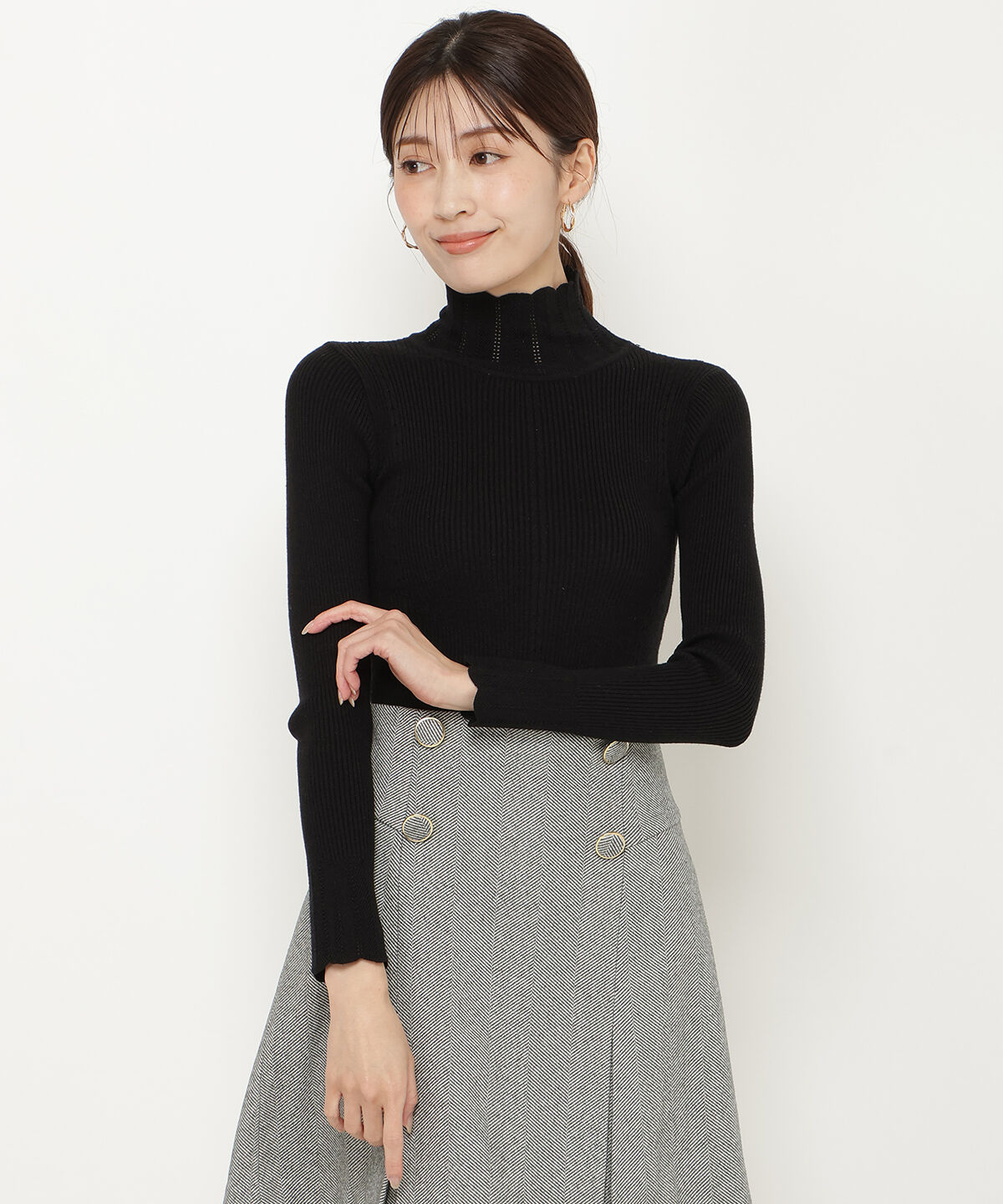 アンドクチュール「スカラハイネックニットプルオーバー」|ニット・セーター|