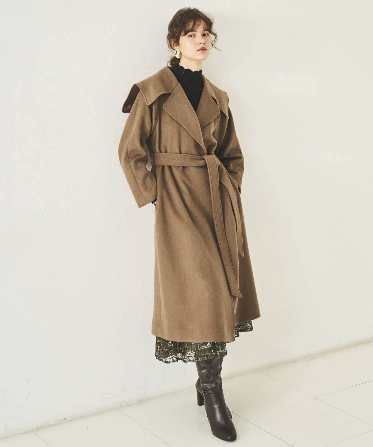 アンドクチュール「ケープカラーロングコート」|ダウン|