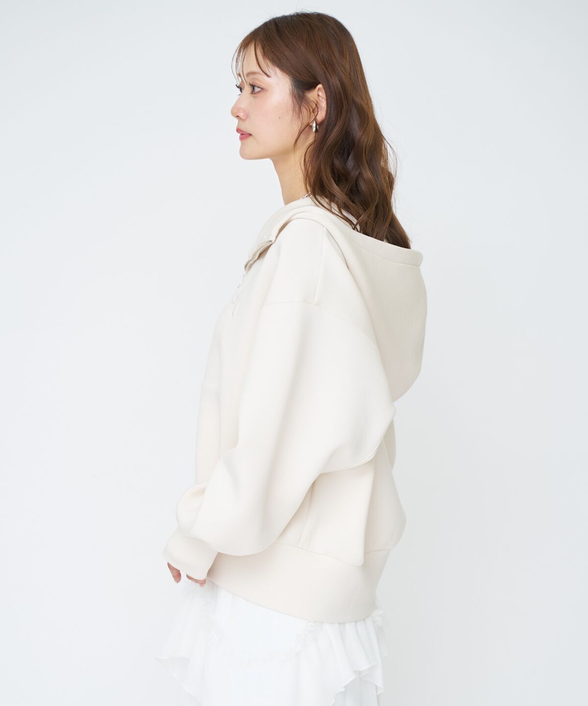 アンドクチュール「ロゴ刺繍ボンディングZIPパーカー」|パーカー|