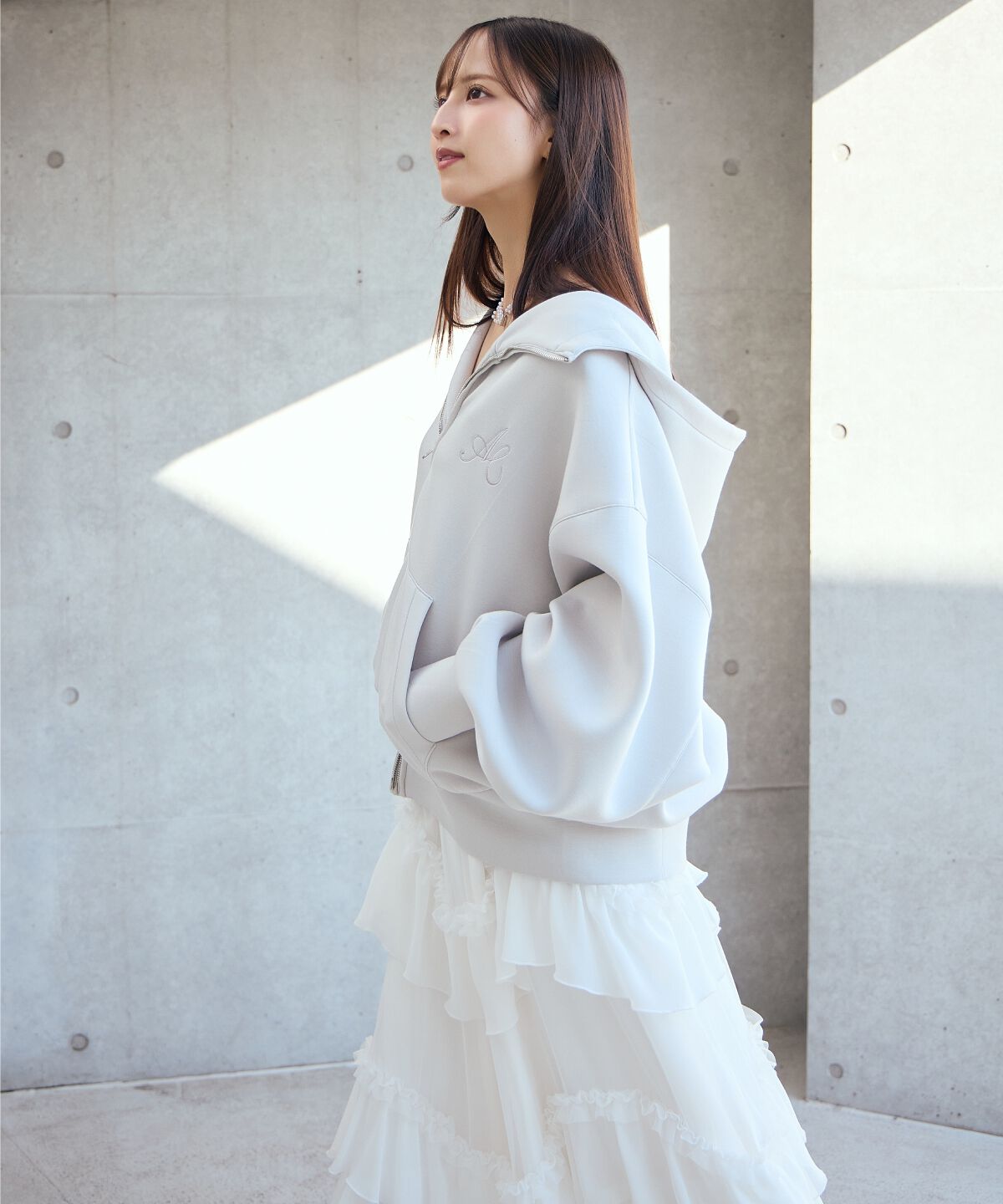 アンドクチュール「ロゴ刺繍ボンディングZIPパーカー」|パーカー|