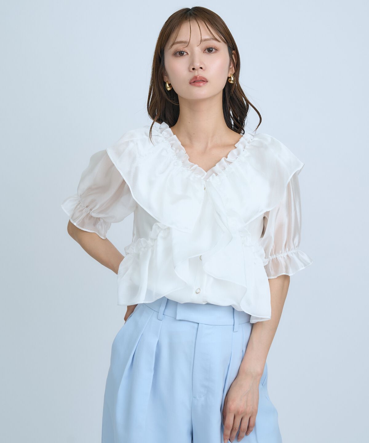 アンドクチュール「フリルクロスシアーブラウス」|シャツ・ブラウス|