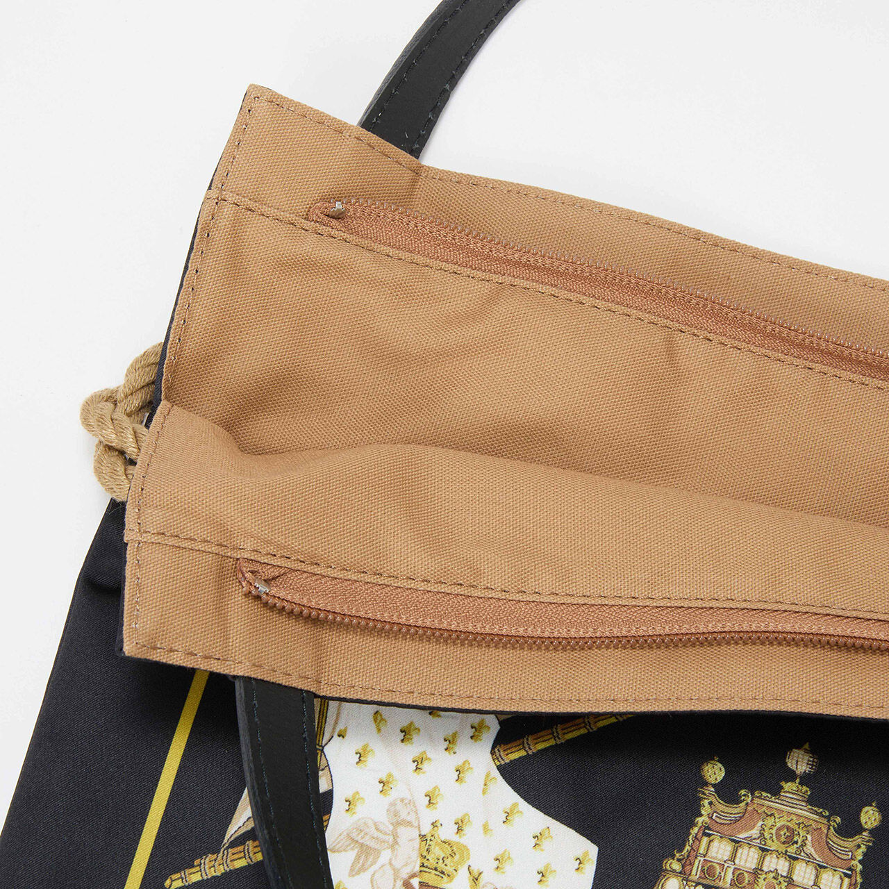 TOPKAPI BREATH「【TREASURE TOPKAPI】マイルドサテン スカーフ柄 トートバッグ」|トートバッグ|