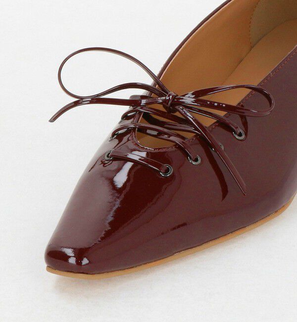 UNITED ARROWS「エナメル レースアップ フラットシューズ」|パンプス|