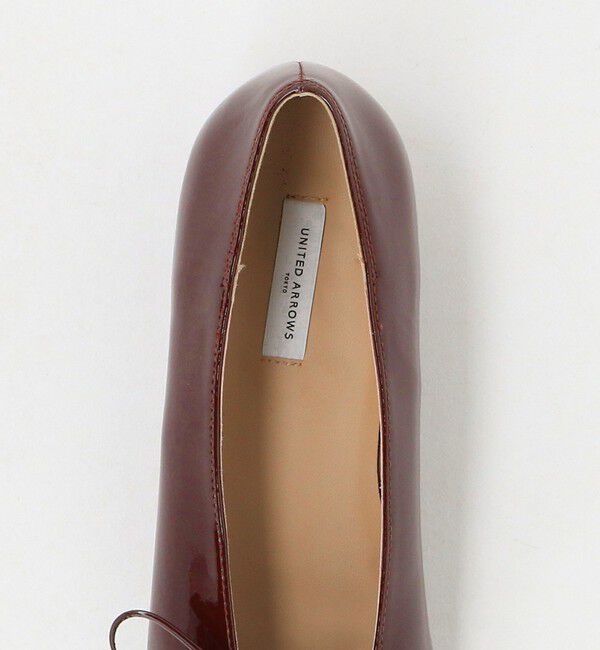 UNITED ARROWS「エナメル レースアップ フラットシューズ」|パンプス|