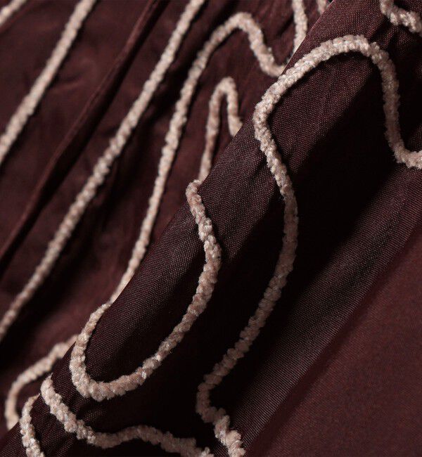 SHIPS any「SHIPS any:〈洗濯機可能〉サテン 刺繍 スキッパー ペプラム ブラウス」|シャツ・ブラウス|