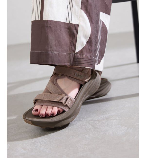 IENA「《予約》Teva/テバ 別注 W Aventrail R2T サンダル 1172831」|サンダル|ブラウン