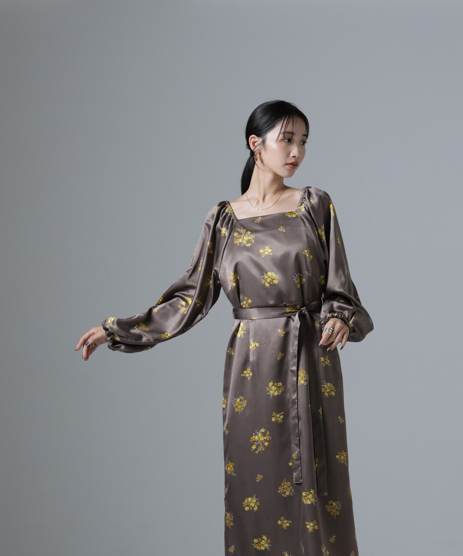 nano･universe「オフショル2WAYフラワープリントワンピース」|ワンピース|