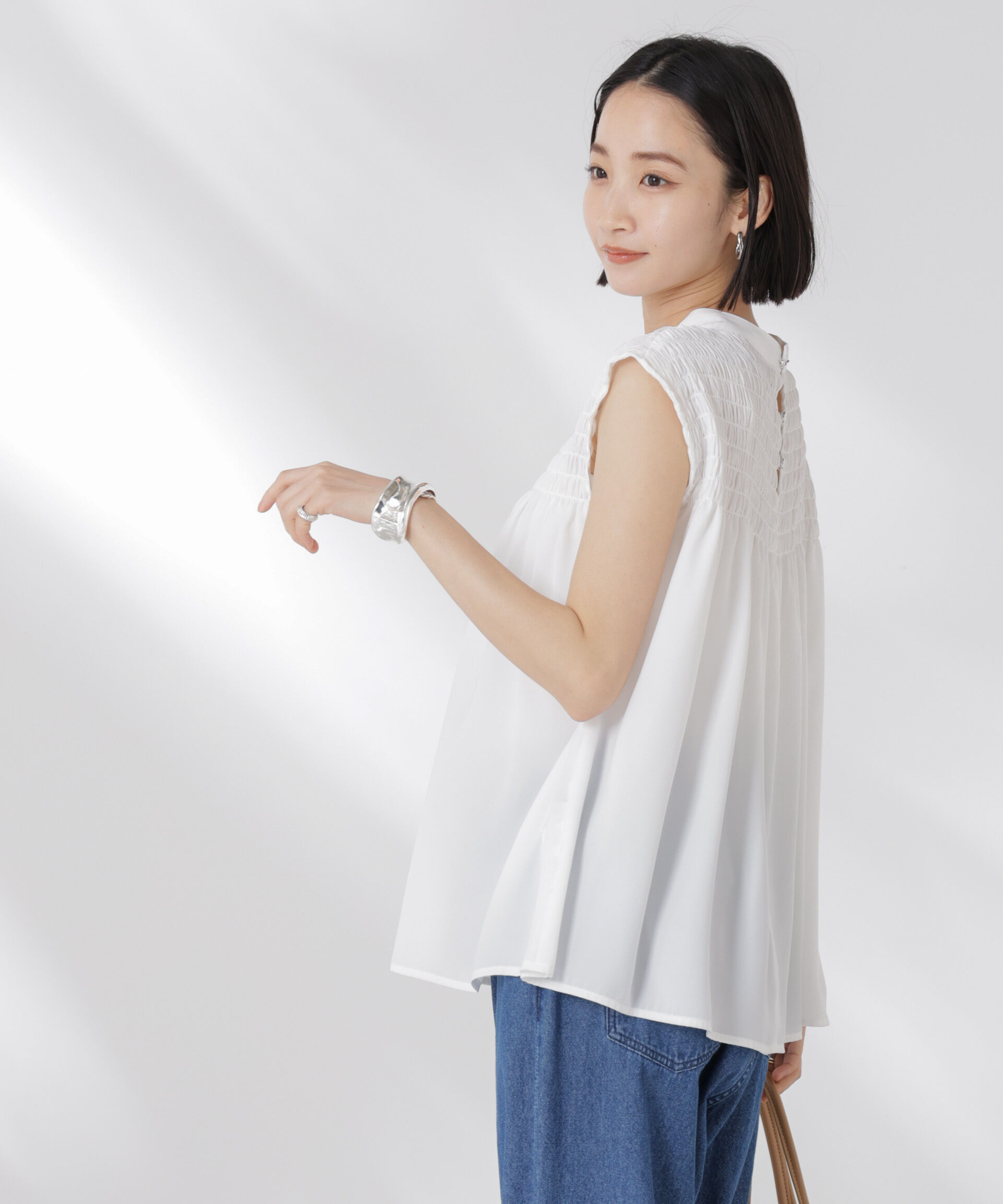 nano･universe「フロントシャーリングノースリーブブラウス」|シャツ・ブラウス|
