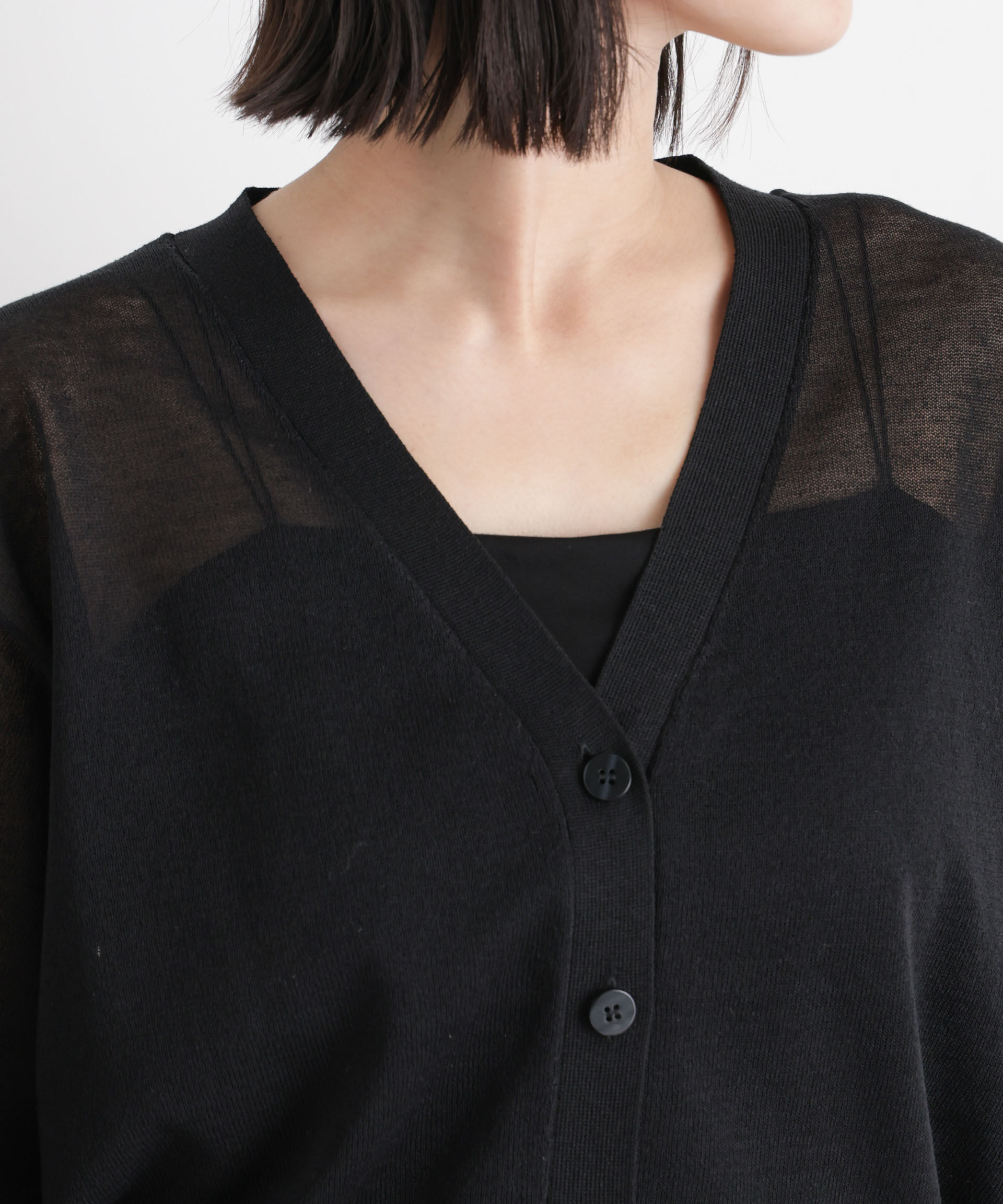 nano･universe「マシンウォッシャブルリネン混シアーニット Vネックカーディガン」|ニット・セーター|