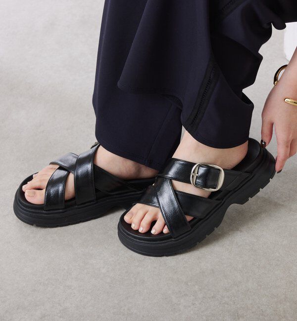  「【PAPILLONNER/パピヨネ】ベルトクロスサンダル」|サンダル|