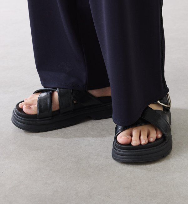  「【PAPILLONNER/パピヨネ】ベルトクロスサンダル」|サンダル|