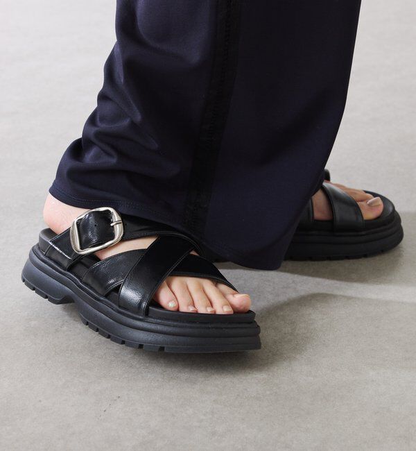  「【PAPILLONNER/パピヨネ】ベルトクロスサンダル」|サンダル|