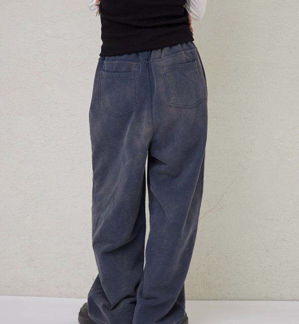  「スラッシュポケットウォッシュドスウェットイージーパンツ」|チノ|