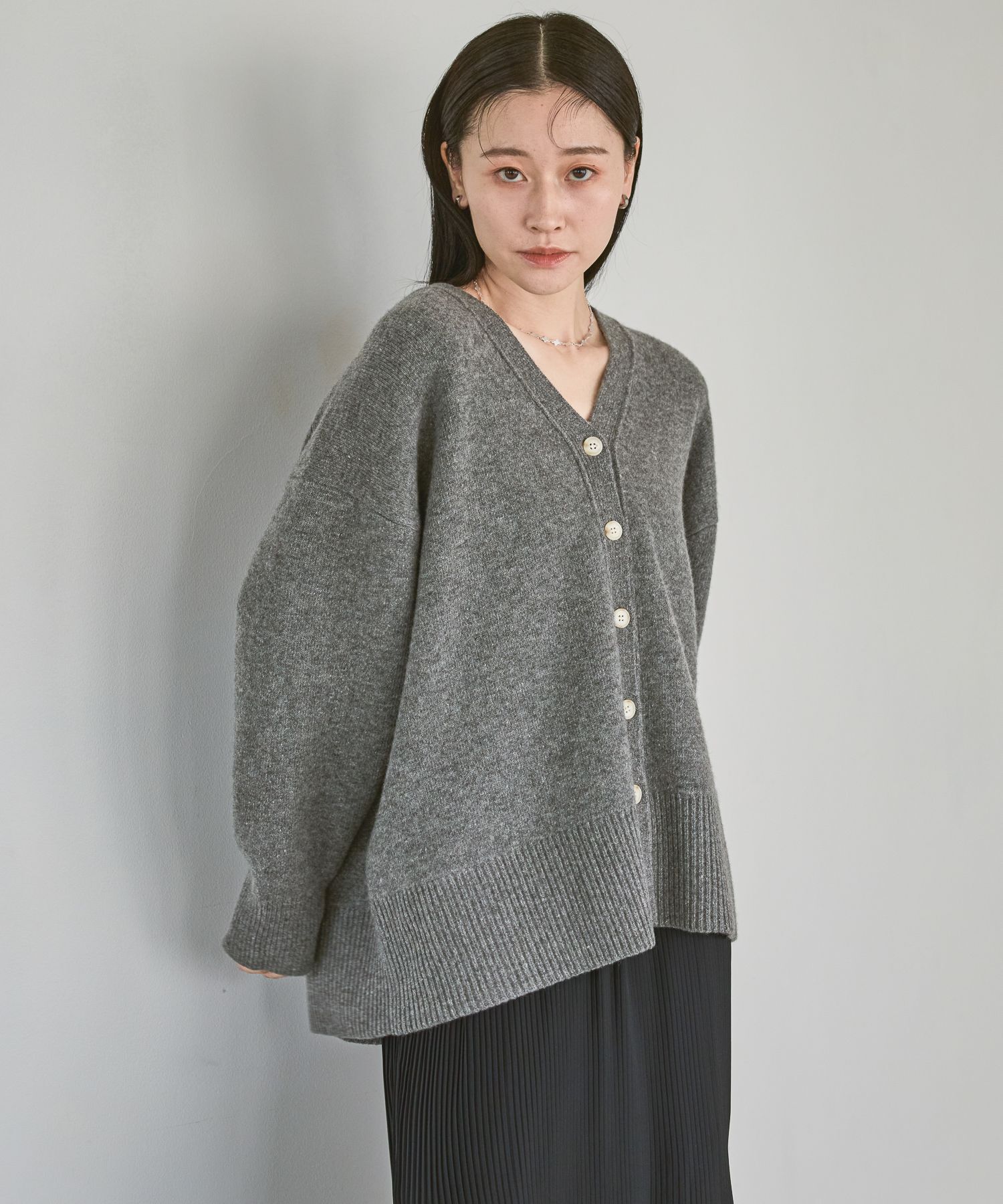 A part by 「カシミヤコンBIG Vネックカーディガン」|ニット・セーター|