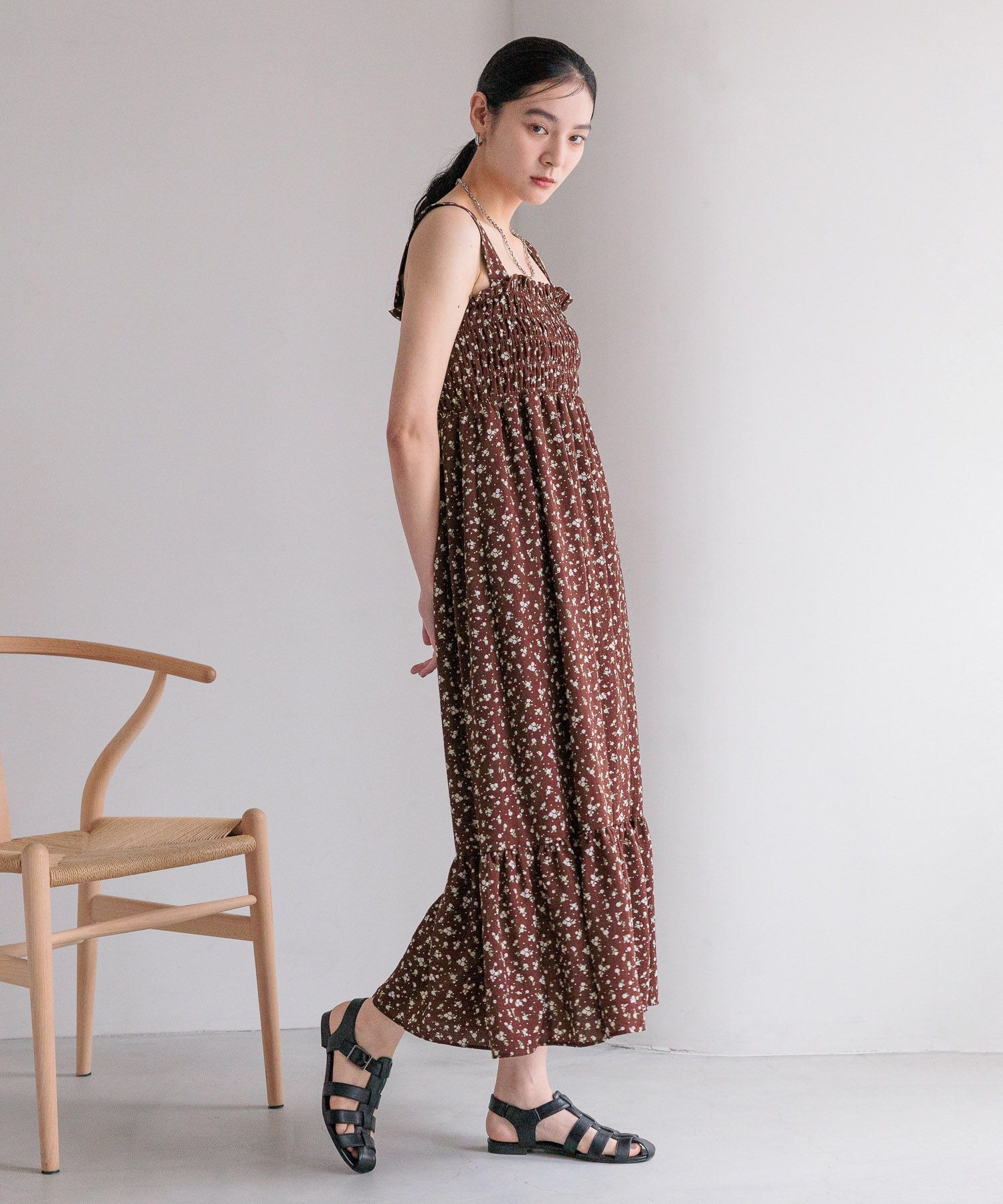 LOWRYS FARM「シャーリングワンピース」|ワンピース|