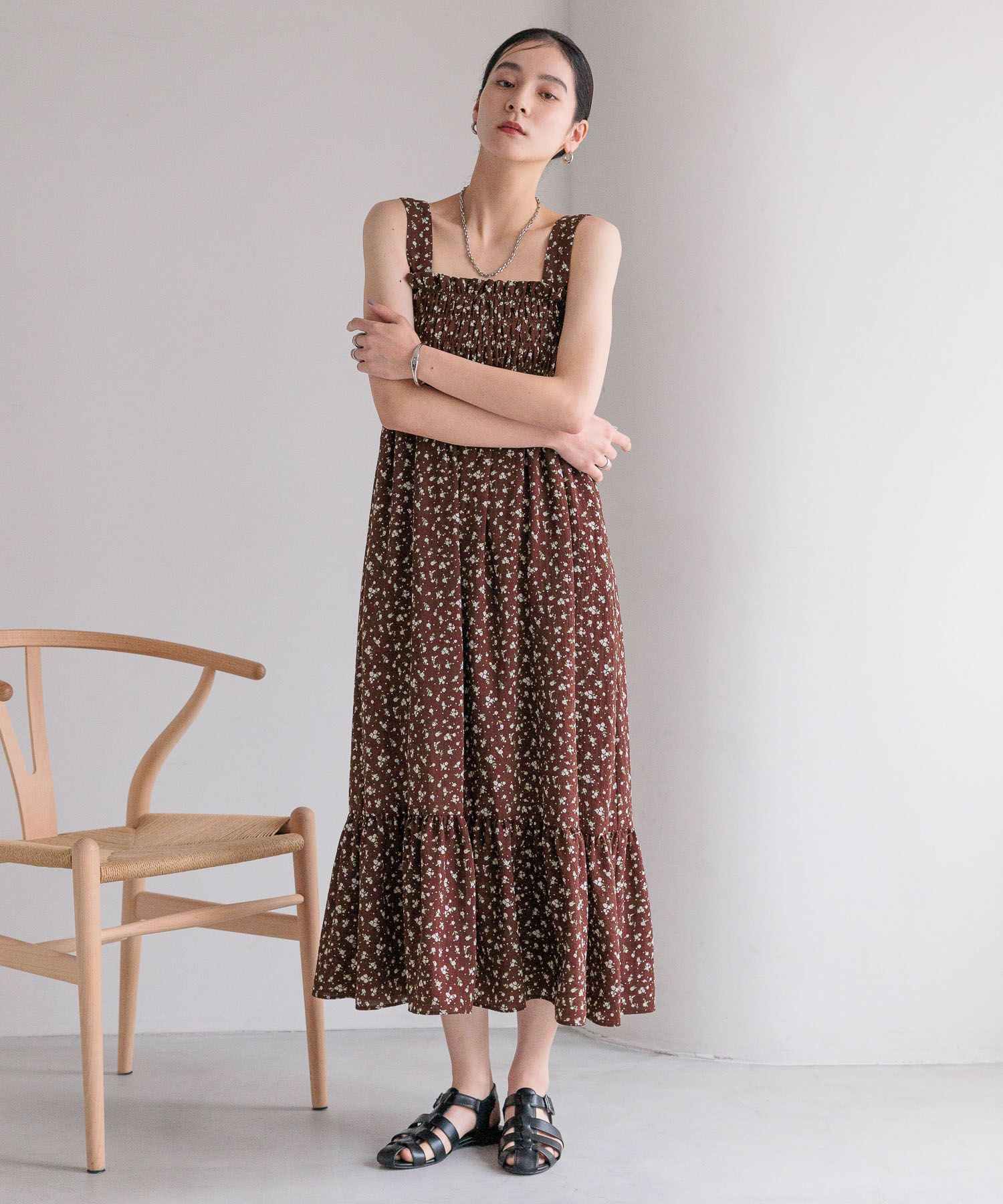 LOWRYS FARM「シャーリングワンピース」|ワンピース|