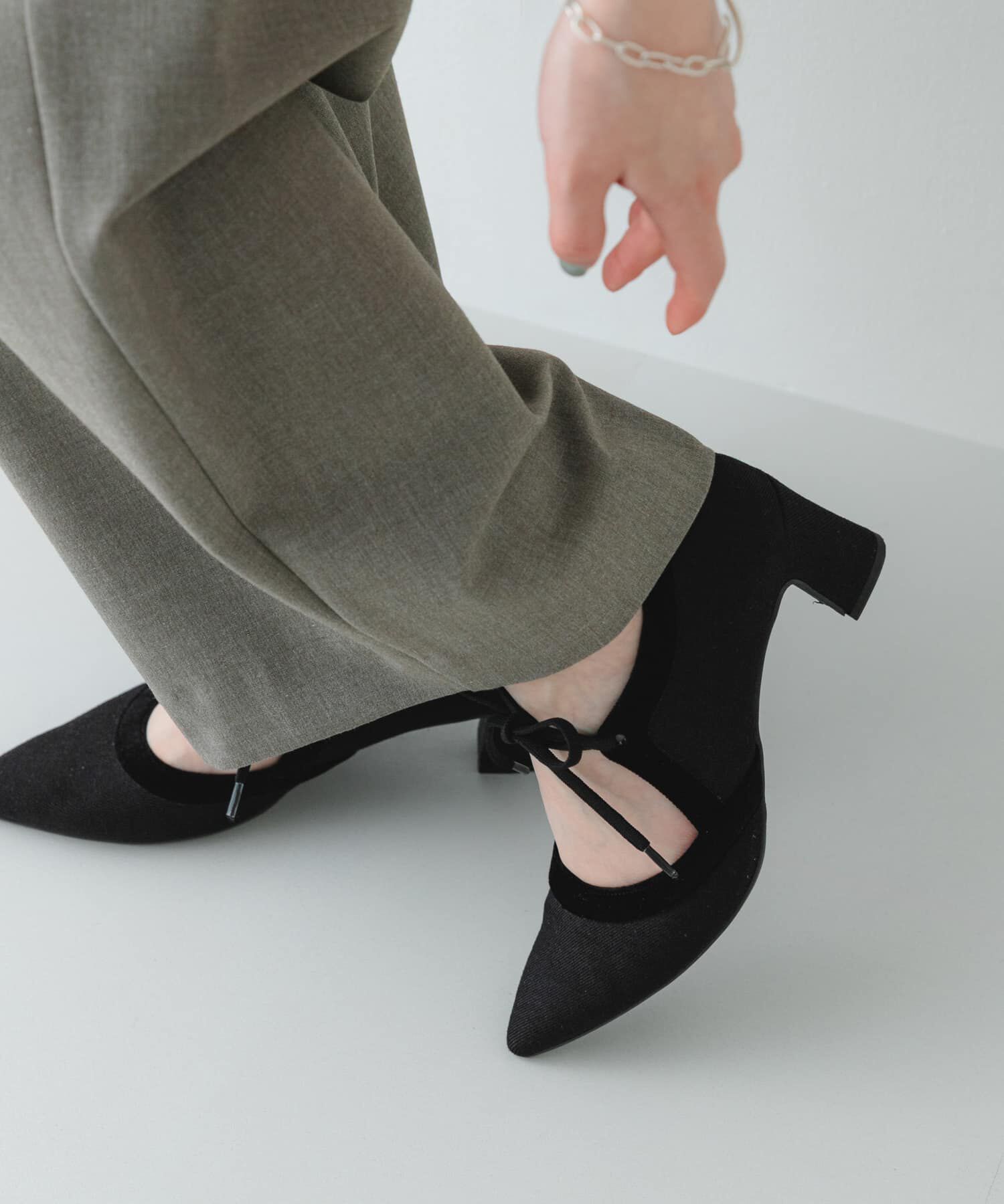 RODE SKO「『MADE IN JAPAN』チャンキーヒールリボンパンプス」|パンプス|