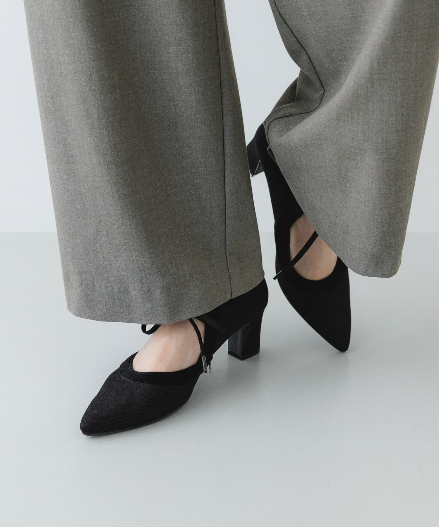 RODE SKO「『MADE IN JAPAN』チャンキーヒールリボンパンプス」|パンプス|