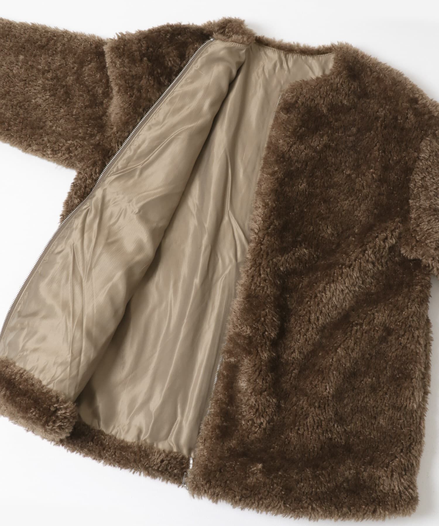 URBAN RESEARCH ROSSO「『WEB/一部店舗限定』ノーカラーファーボアZIPブルゾン」|ノーカラージャケット|