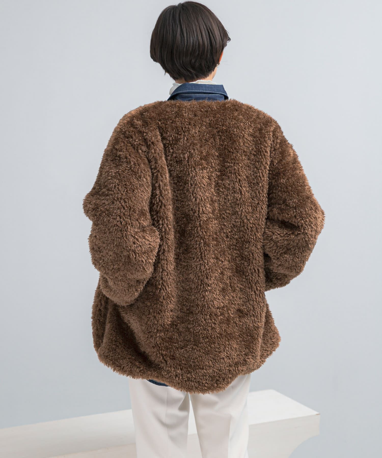 URBAN RESEARCH ROSSO「『WEB/一部店舗限定』ノーカラーファーボアZIPブルゾン」|ノーカラージャケット|