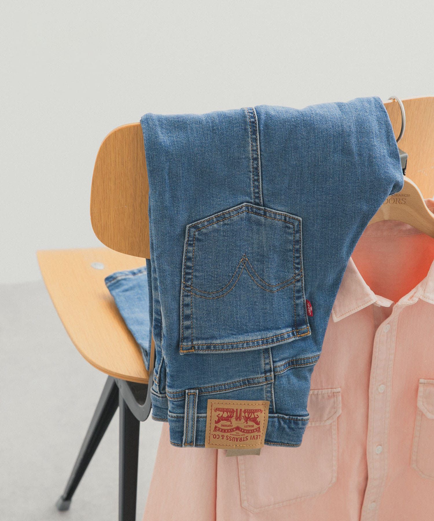 URBAN RESEARCH DOORS「LEVI&rsquo;S　Exclusive ANKLESEAMEDEAGE」|デニム|