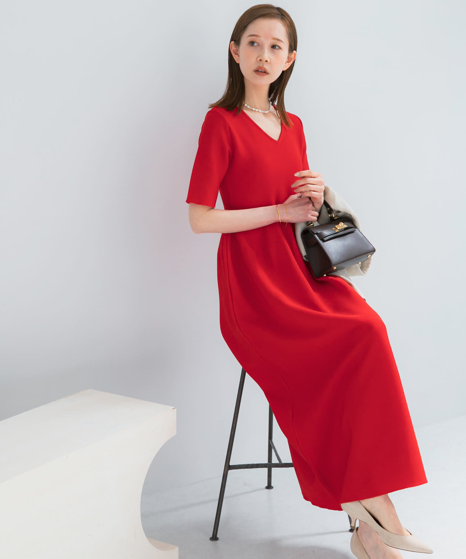 URBAN RESEARCH ROSSO「『一部WEB限定カラー』フォルムニットVネックワンピース」|ワンピース|