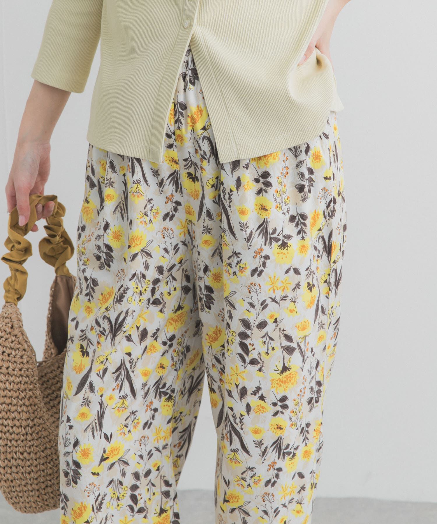 URBAN RESEARCH DOORS「『WEB/一部店舗限定カラー』フラワープリントイージーパンツ」|その他|