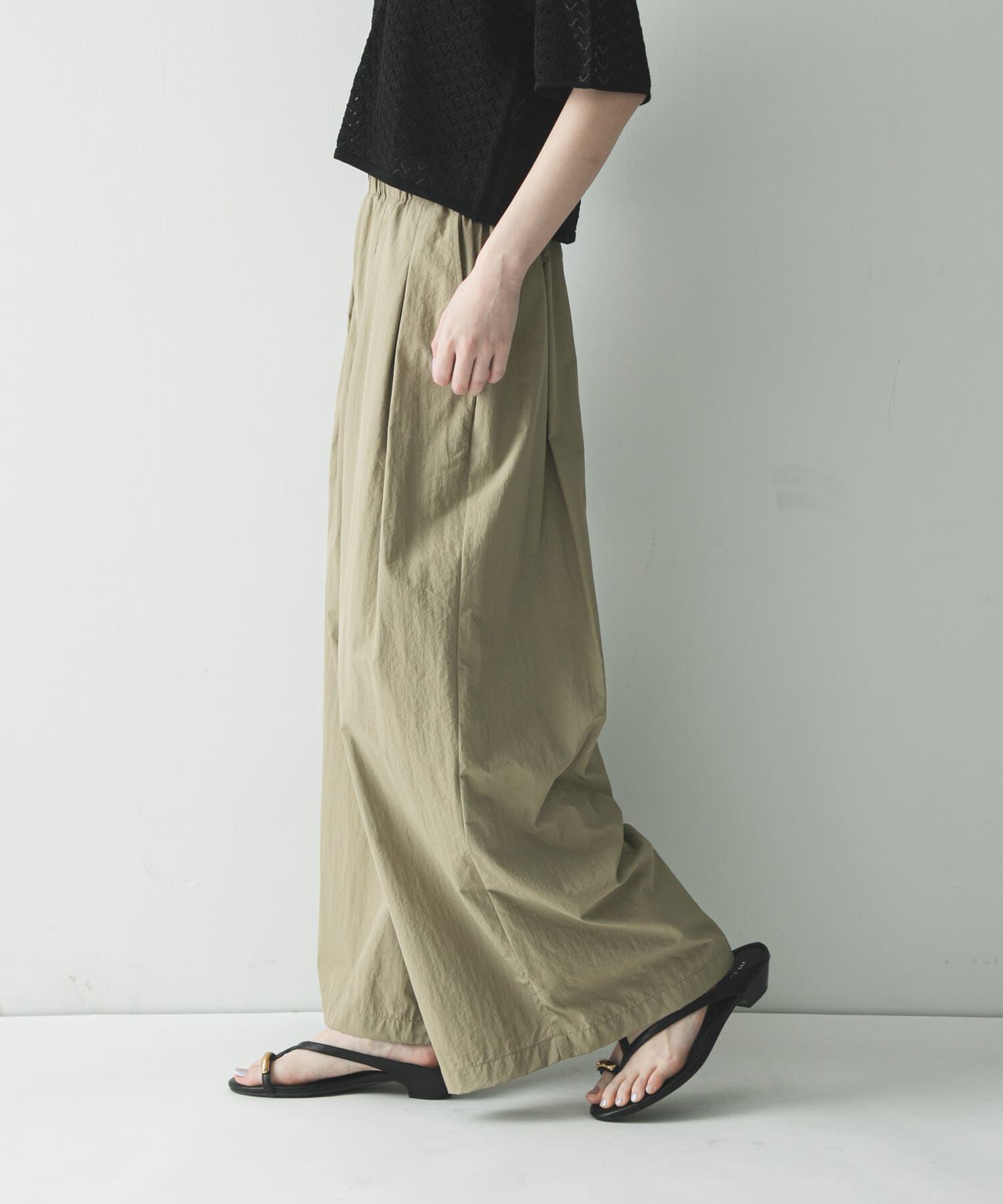 URBAN RESEARCH「『UR TECH』ギャザーワイドパンツ」|その他|ベージュ