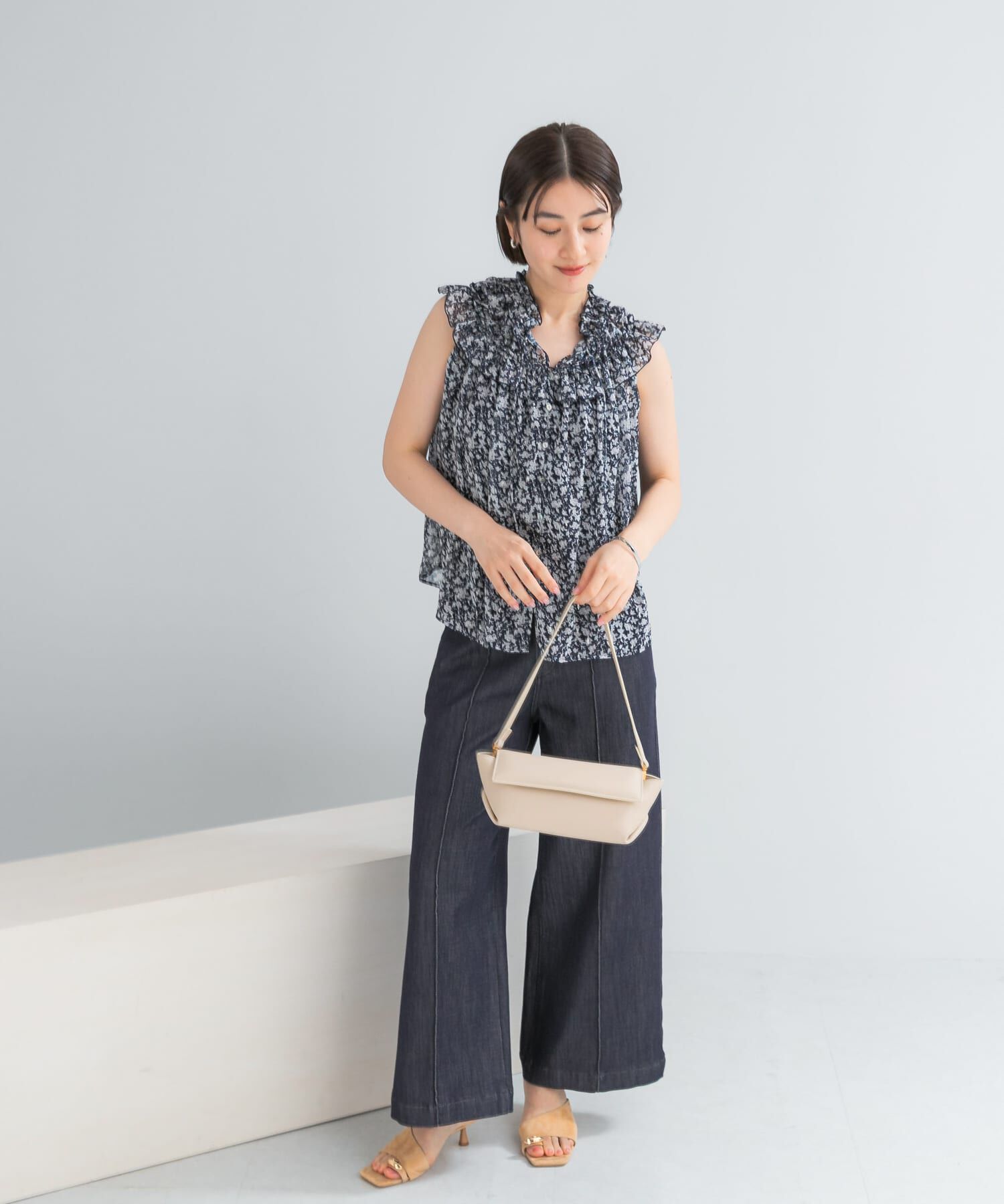 URBAN RESEARCH ROSSO「フラワープリントフリルブラウス」|シャツ・ブラウス|