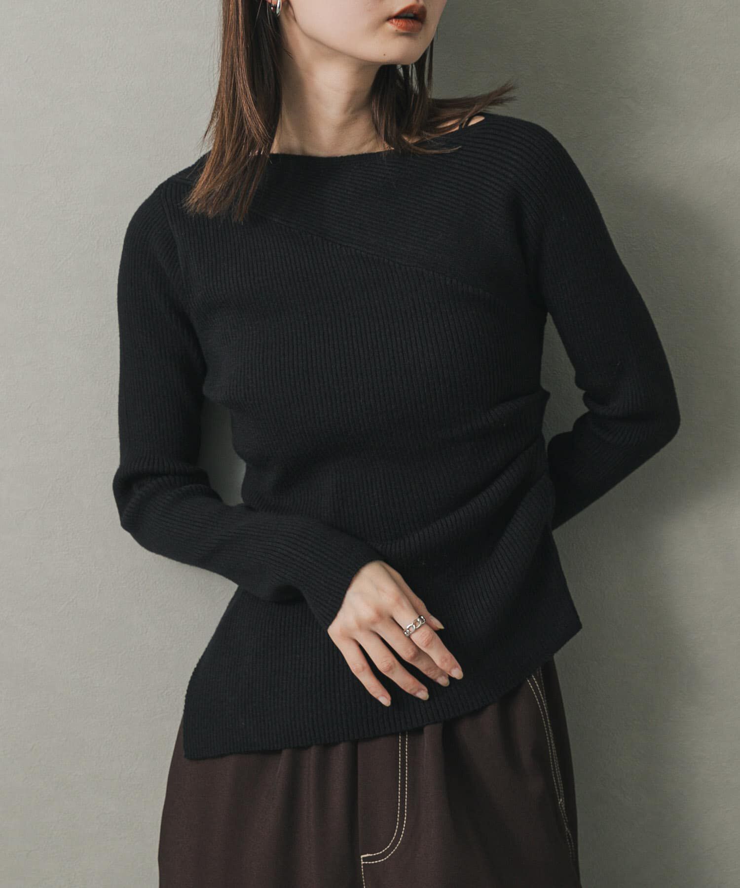 SENSE OF PLACE by URBAN RESEARCH「アシメデザインセーター」|ニット・セーター|ブラック