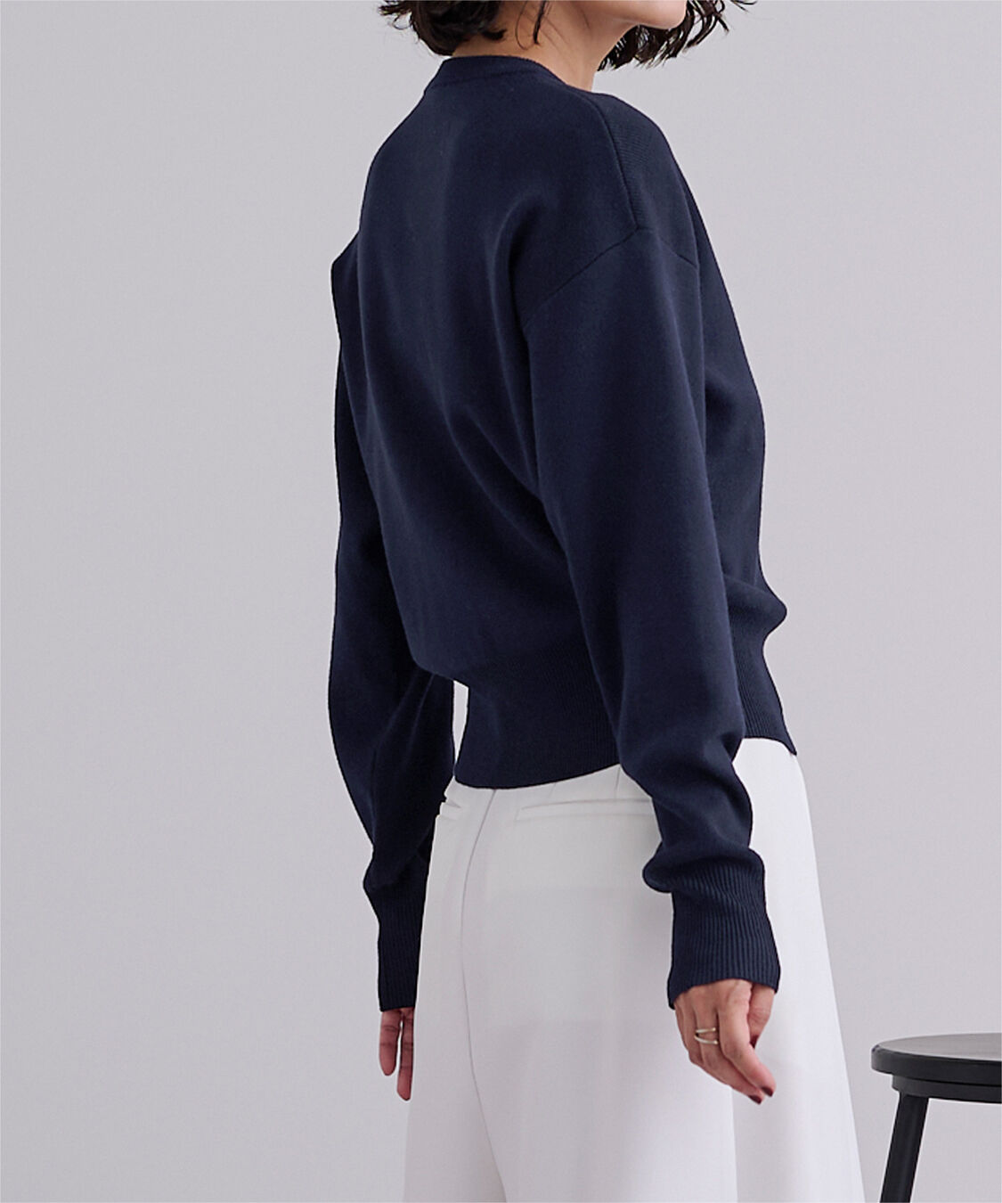 ur's「マット釦クルーネックニットカーディガン」|カーディガン|