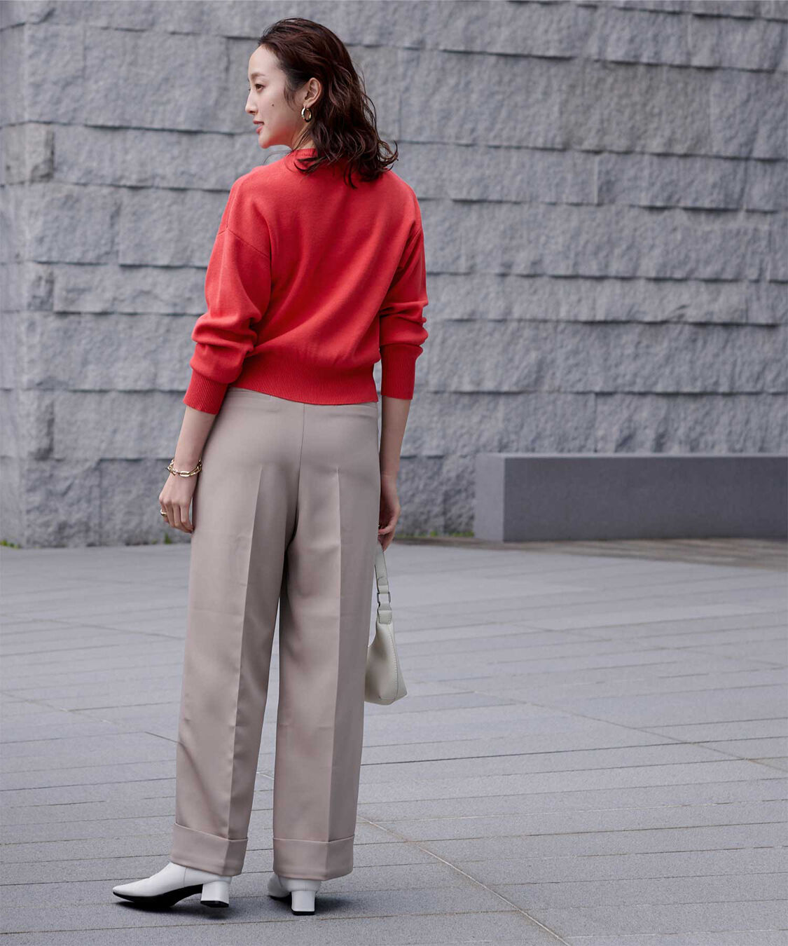 ur's「マット釦クルーネックニットカーディガン」|カーディガン|