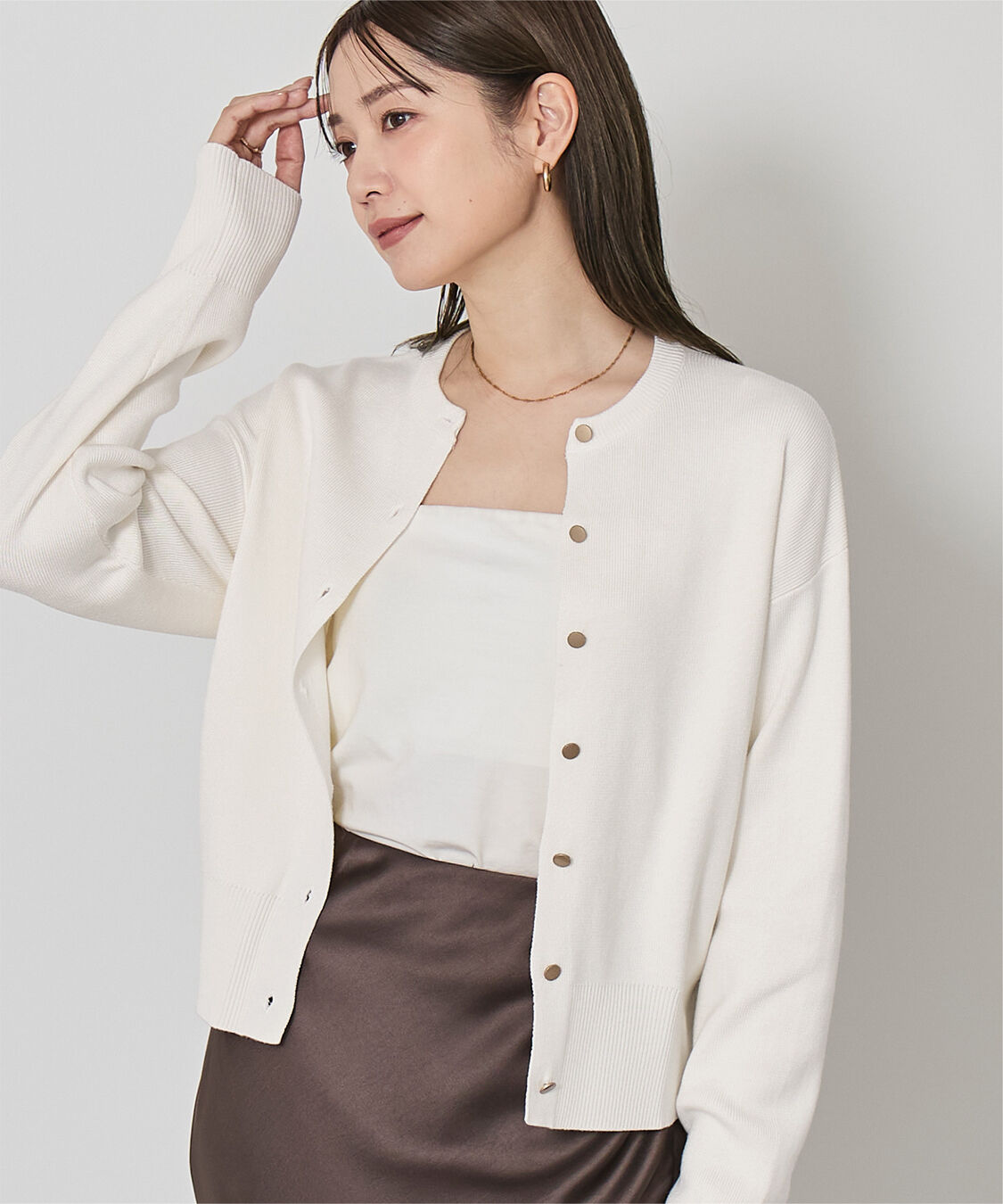 ur's「マット釦クルーネックニットカーディガン」|カーディガン|