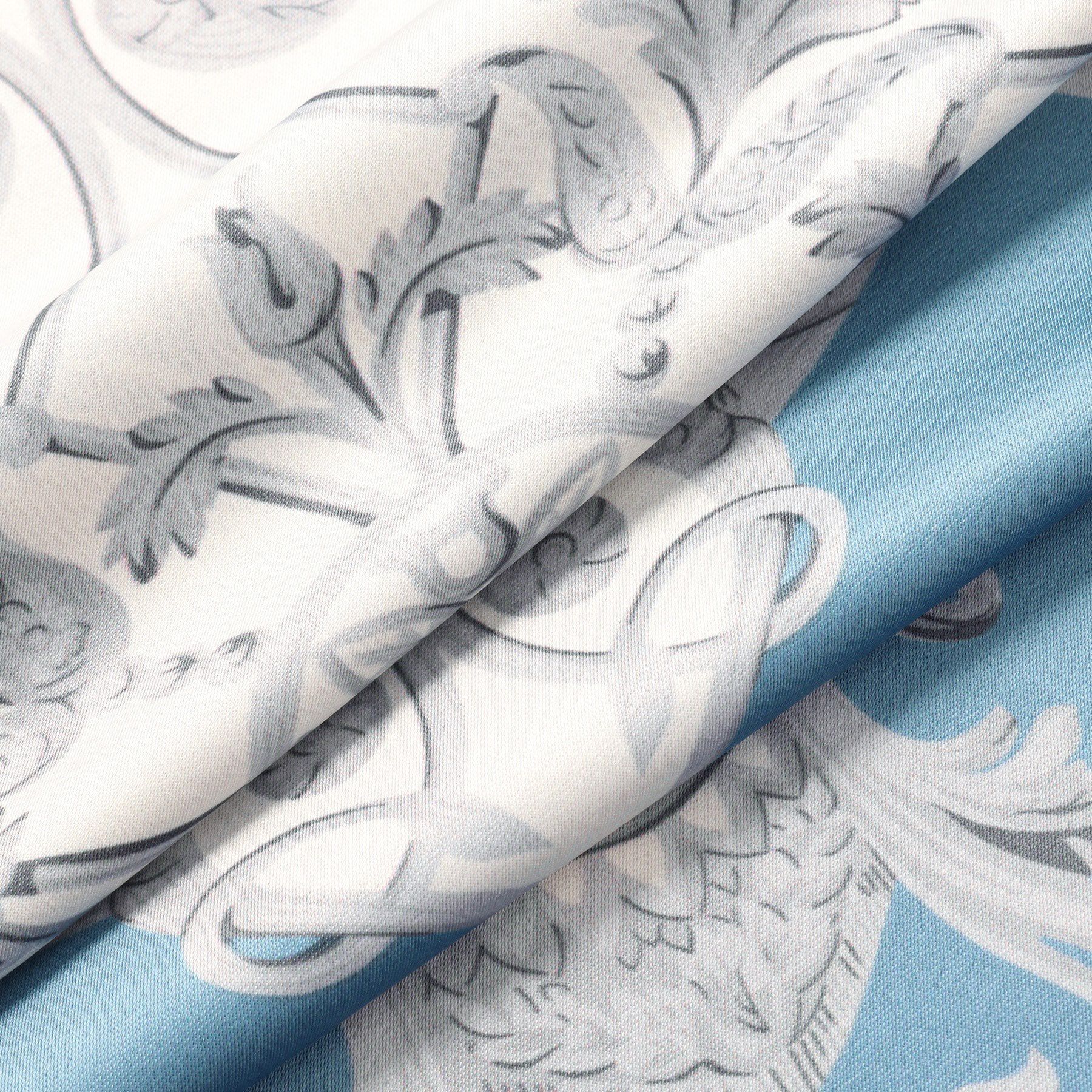 UNTITLED「【手洗い／88cm正方形】エンブレムプリントスカーフ」|ストール|