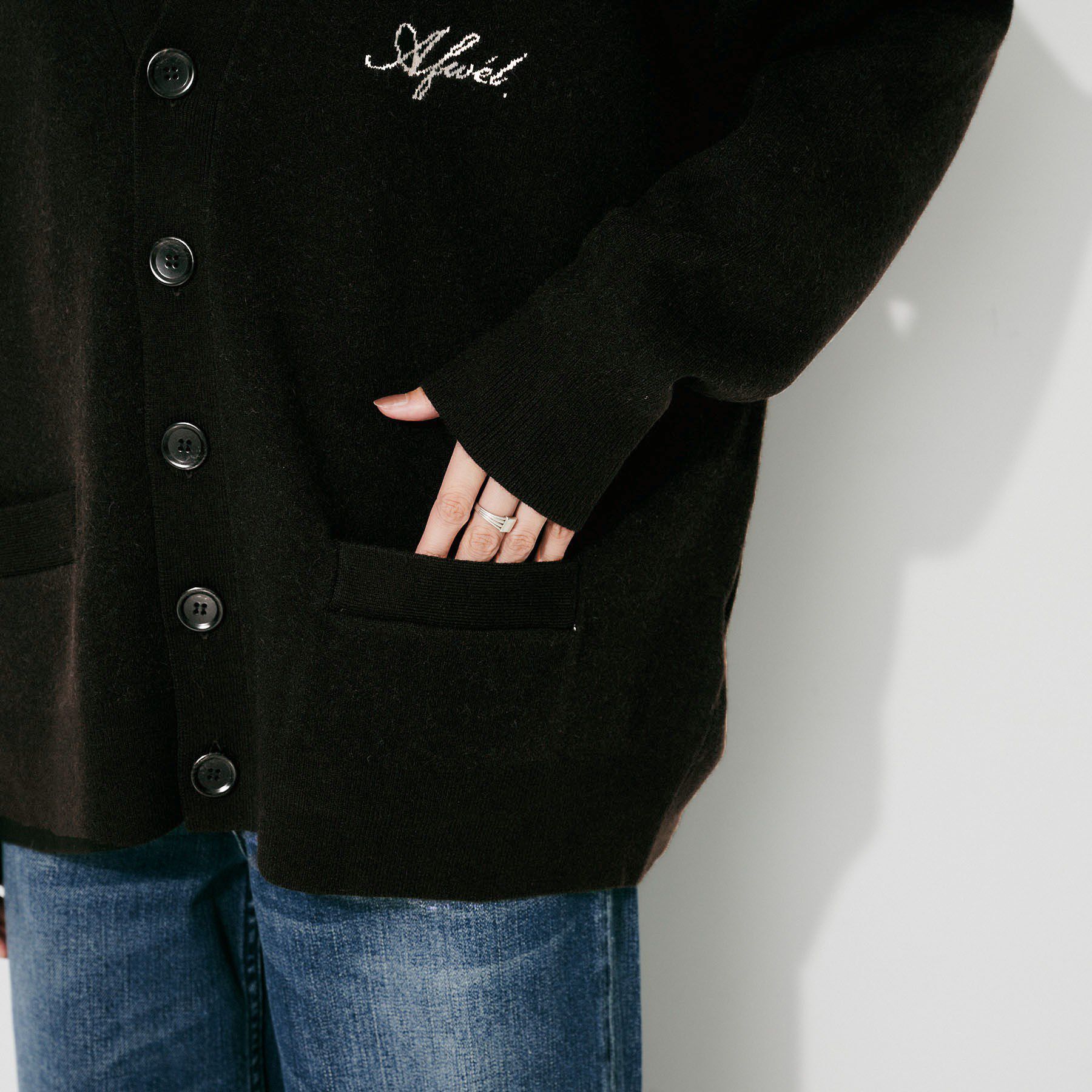 UNTITLED「【St．Johns 3rd Club】ロゴVネック カーディガン」|カーディガン|