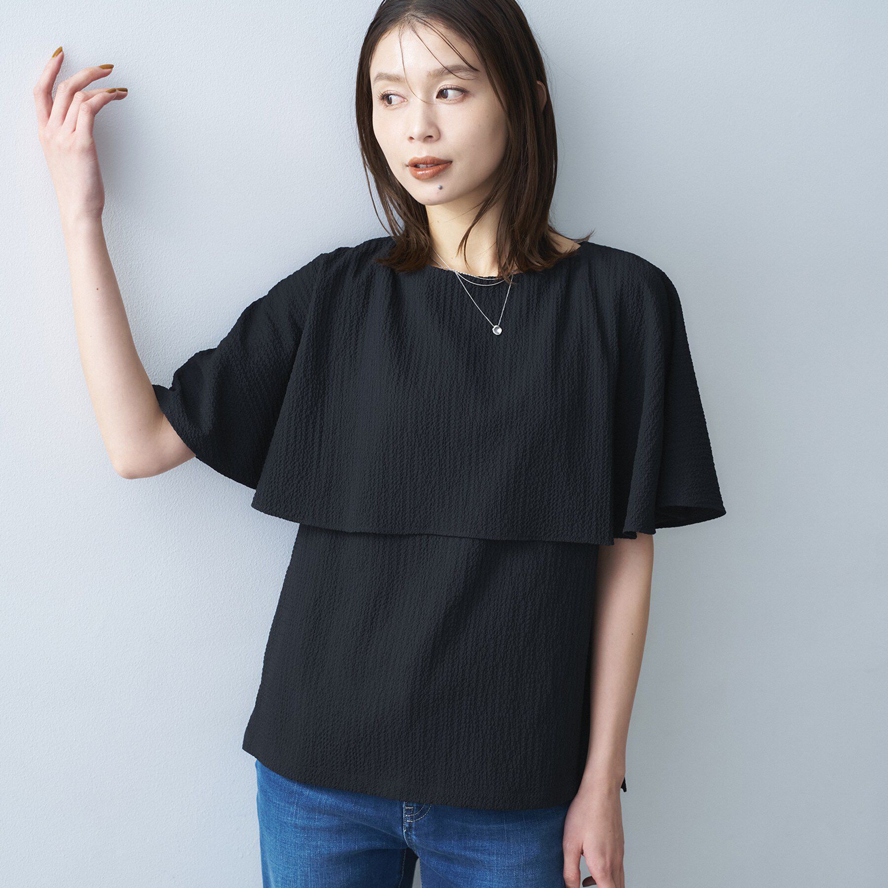 UNTITLED「【洗える/ストレッチ性/フェミニン】ケープデザインブラウス」|シャツ・ブラウス|