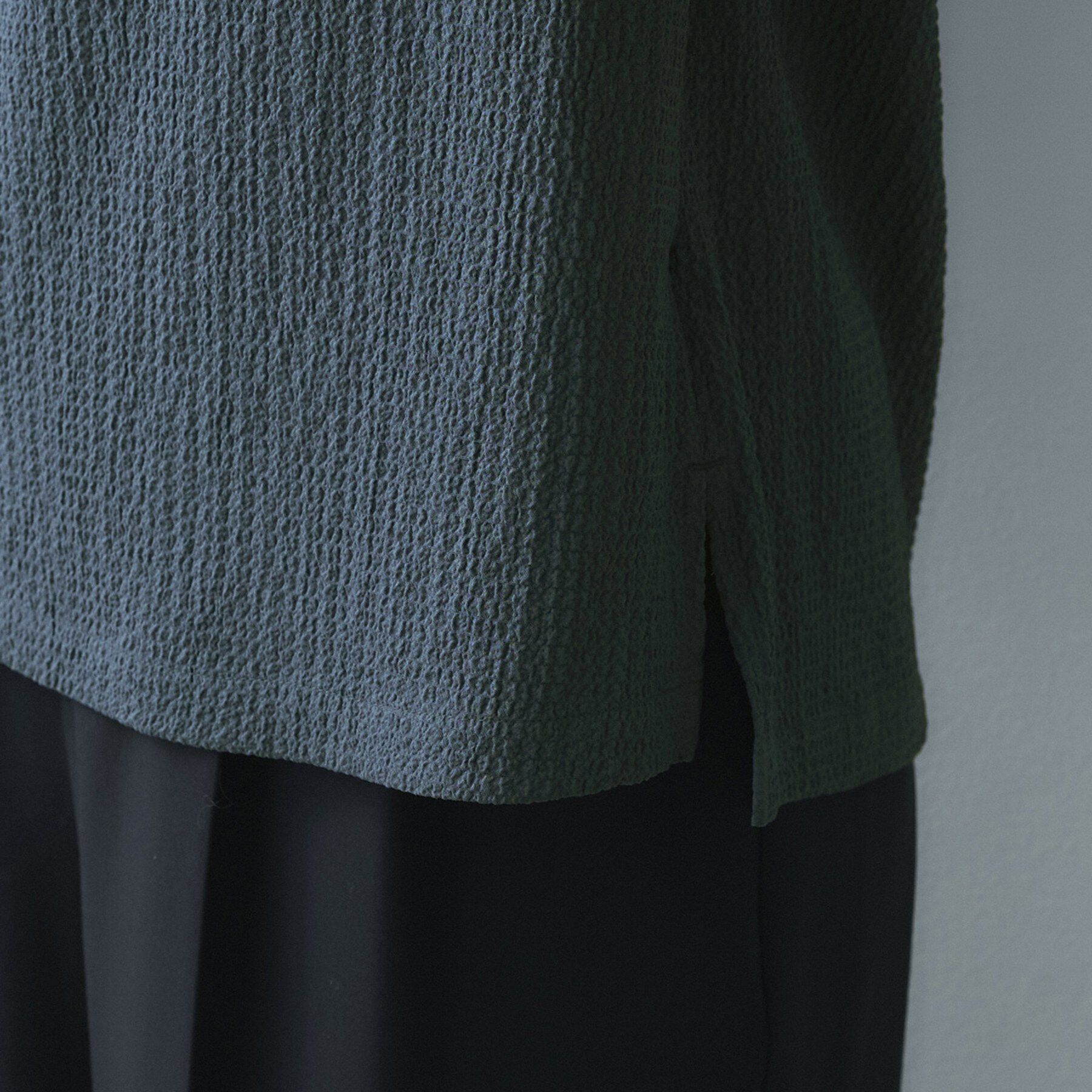 UNTITLED「【洗える/ストレッチ性/フェミニン】ケープデザインブラウス」|シャツ・ブラウス|