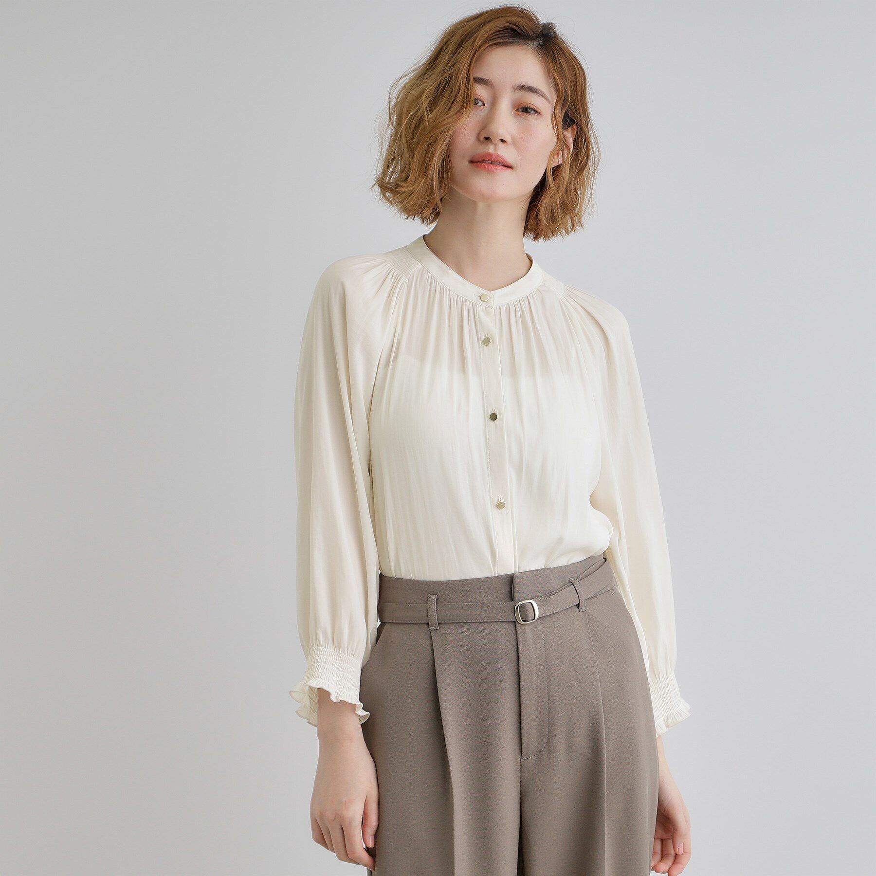 grove「【デイリーから特別な日まで】華やかさを纏うヴィンテージサテンブラウス」|シャツ・ブラウス|