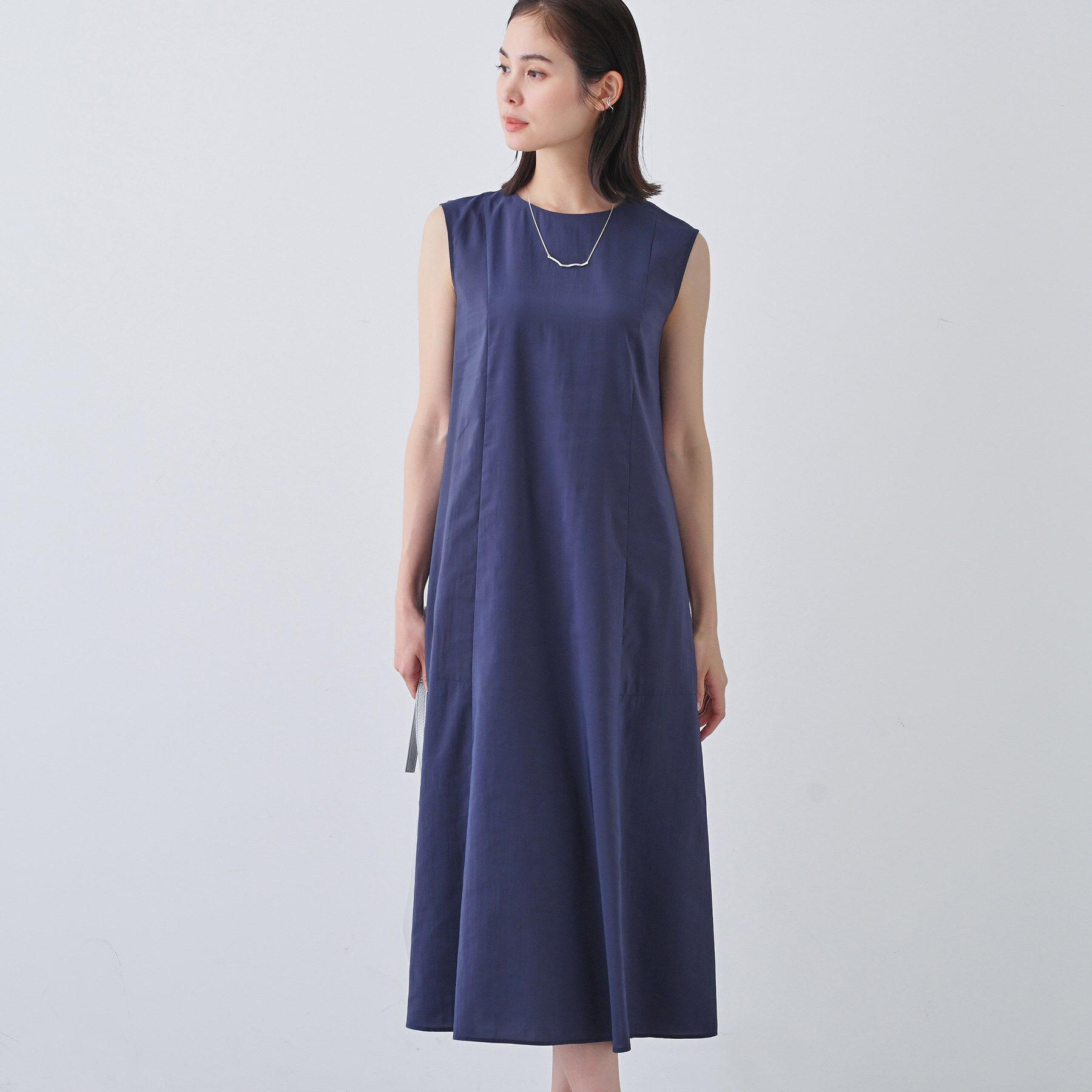 INDIVI「【通気性◎撥水／接触冷感／UVケア】フレアワンピース」|ワンピース|ネイビー(694)