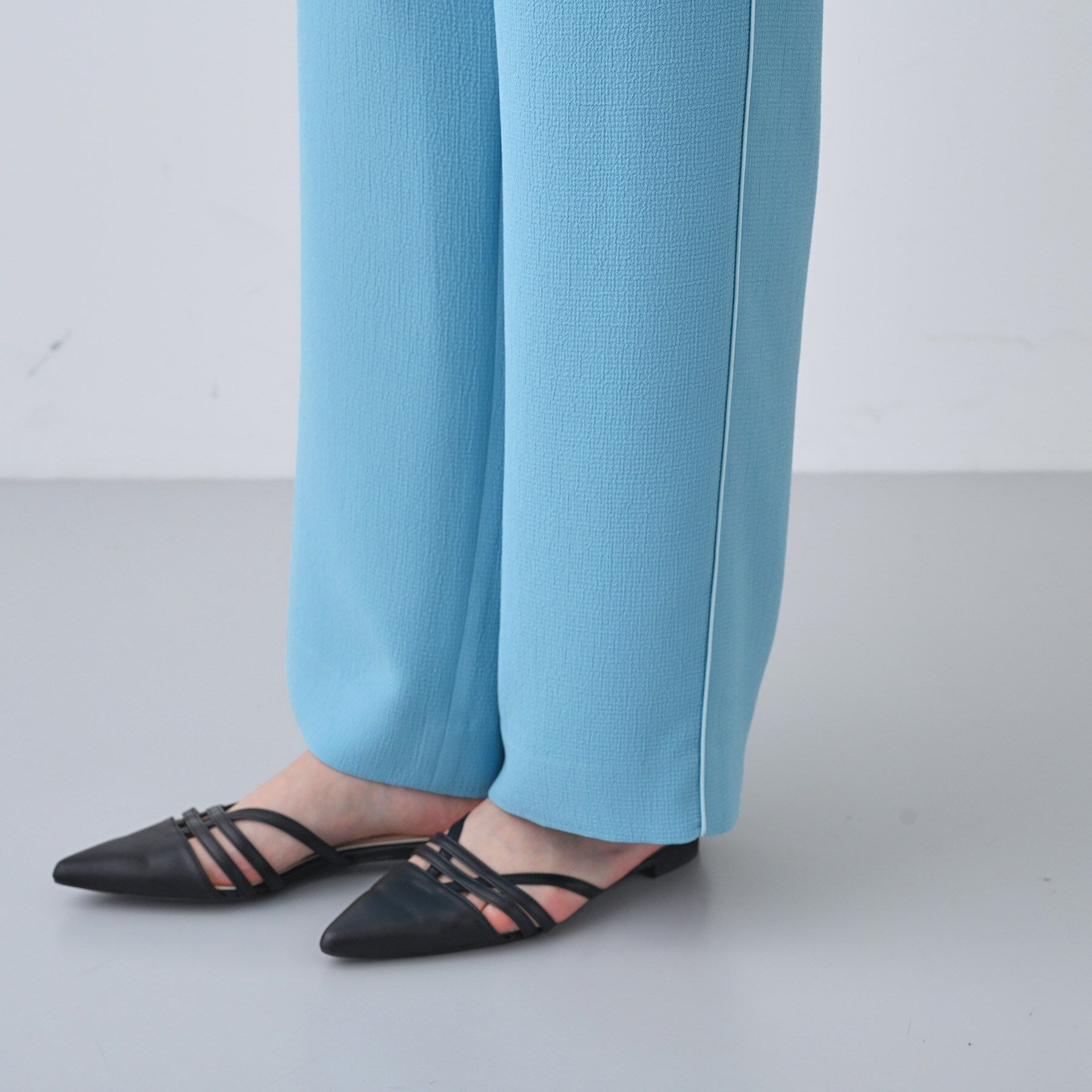 INDIVI「【洗える】サイドライン ストレートパンツ」|その他|