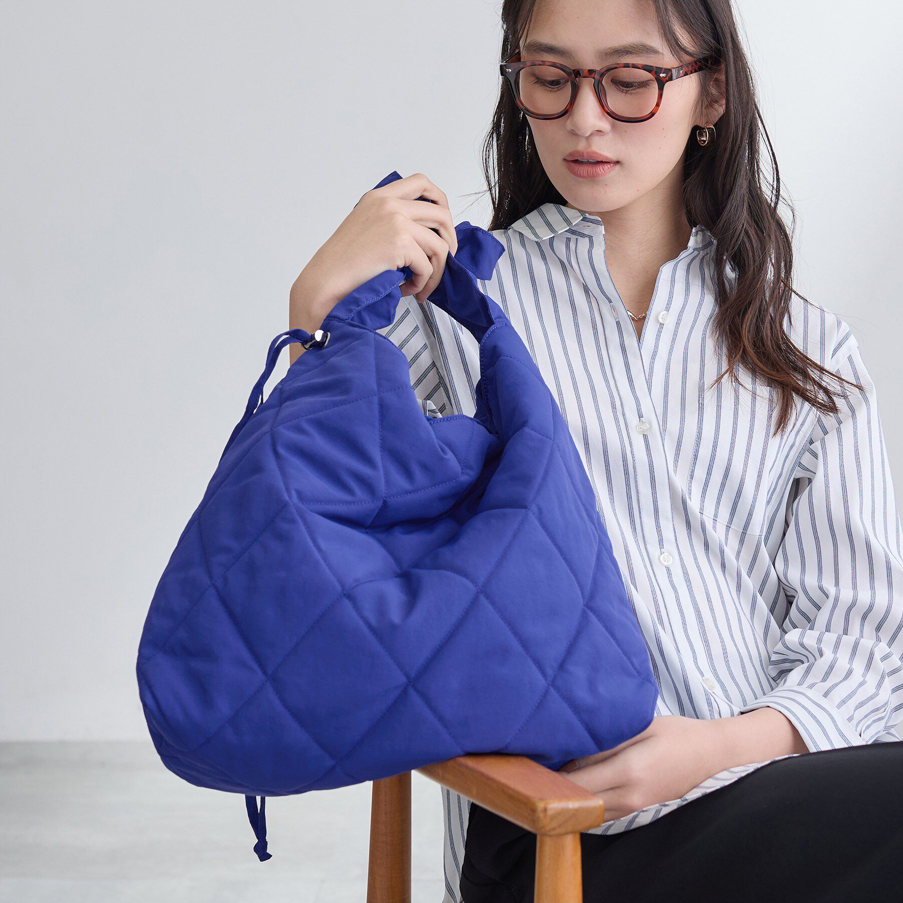 INDIVI「【新色登場！超軽量】2WAYドロストショルダーバッグ」|ショルダー・メッセンジャー|ブルー(492)