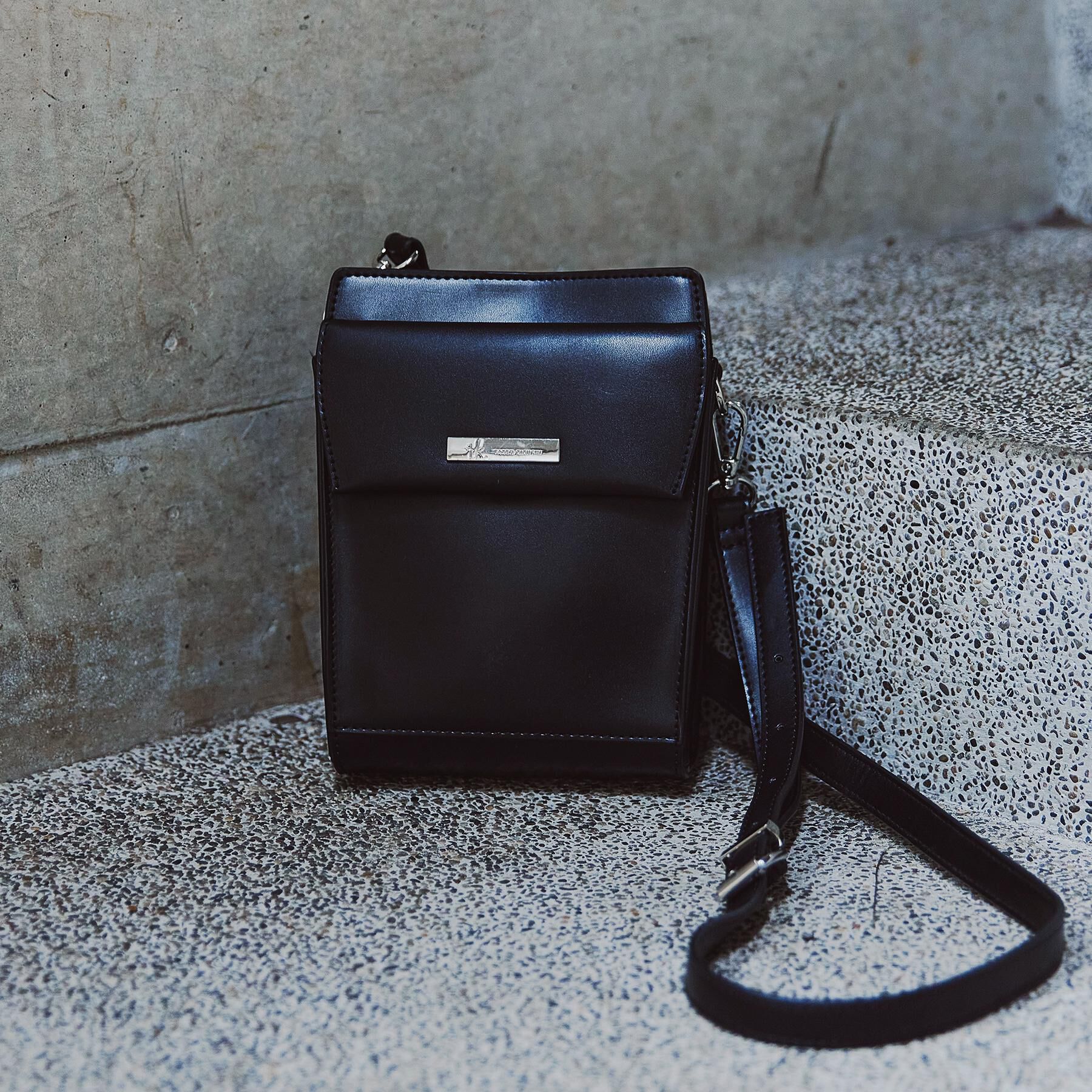 tk.TAKEO KIKUCHI「ドッキングミニショルダーバッグ」|ショルダー・メッセンジャー|ブラック(019)